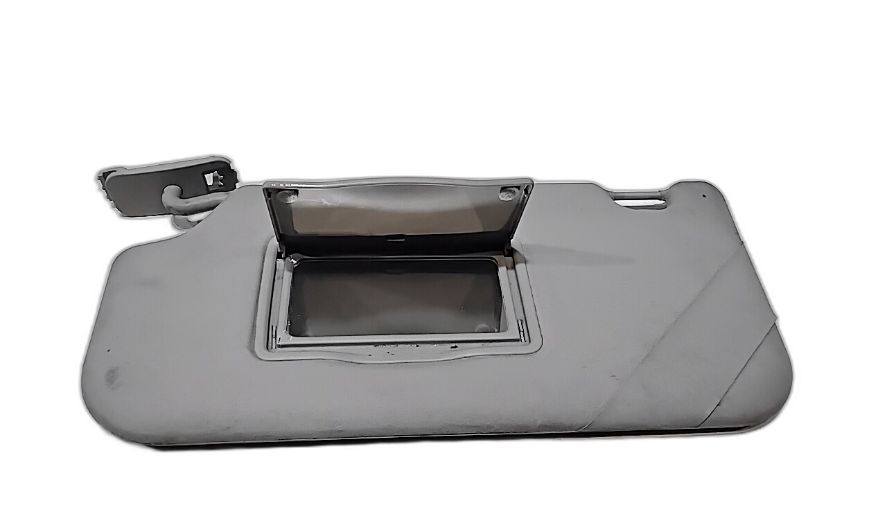 Aletta Parasole Parabrezza Sinistro 1702310 Usato