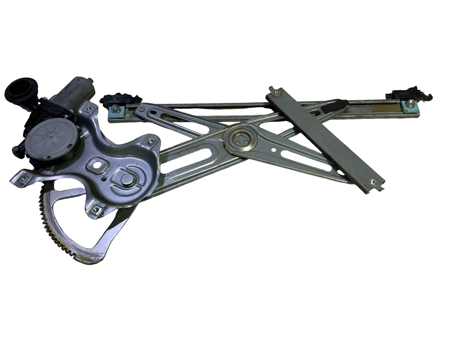 Alzacristallo Elettr. Porta Ant. Destro (Denso Toyota) 698100D131 85710-0D100 Usato
