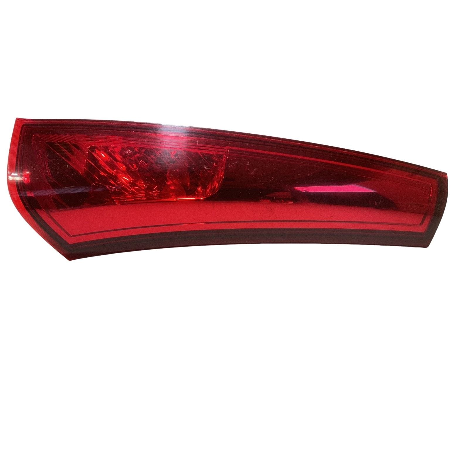 Fanale Post. Parte Inf. Destro 924021H300 157 510 Usato