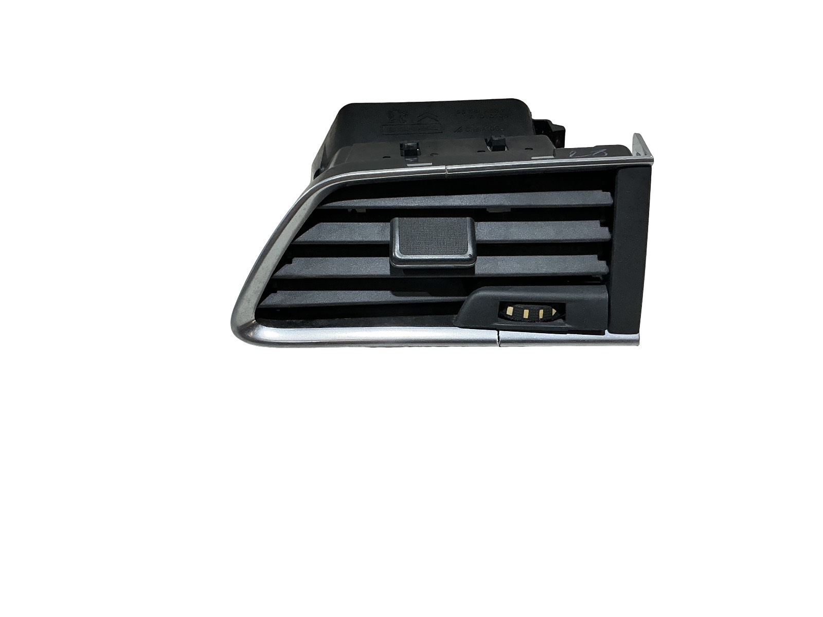 Bocchetta Aria Lat. Cruscotto Destro (Peugeot Citroen) 9686445377 Usato