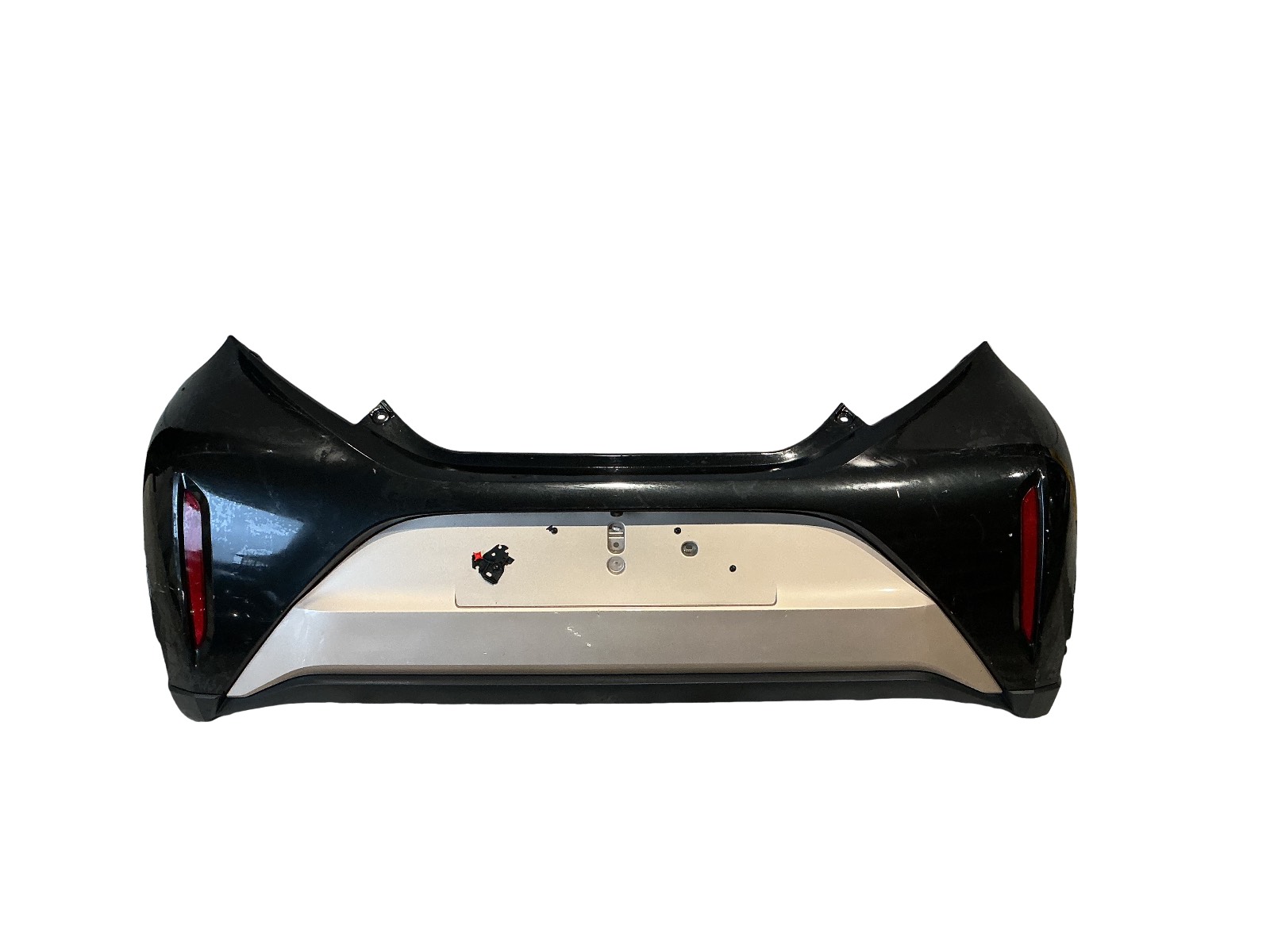 Paraurti Post. 521590H911 Usato