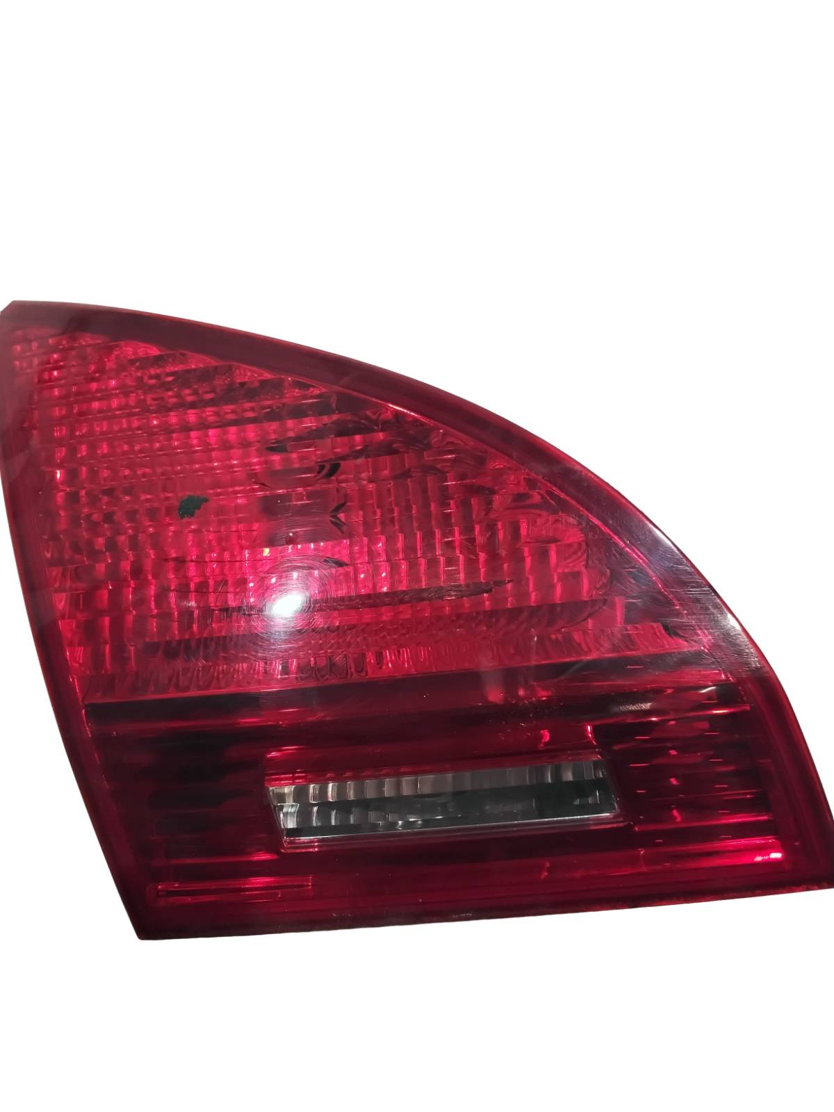 Fanale Post. Parte Int. Sinistro (Kia) 924051P000 Usato