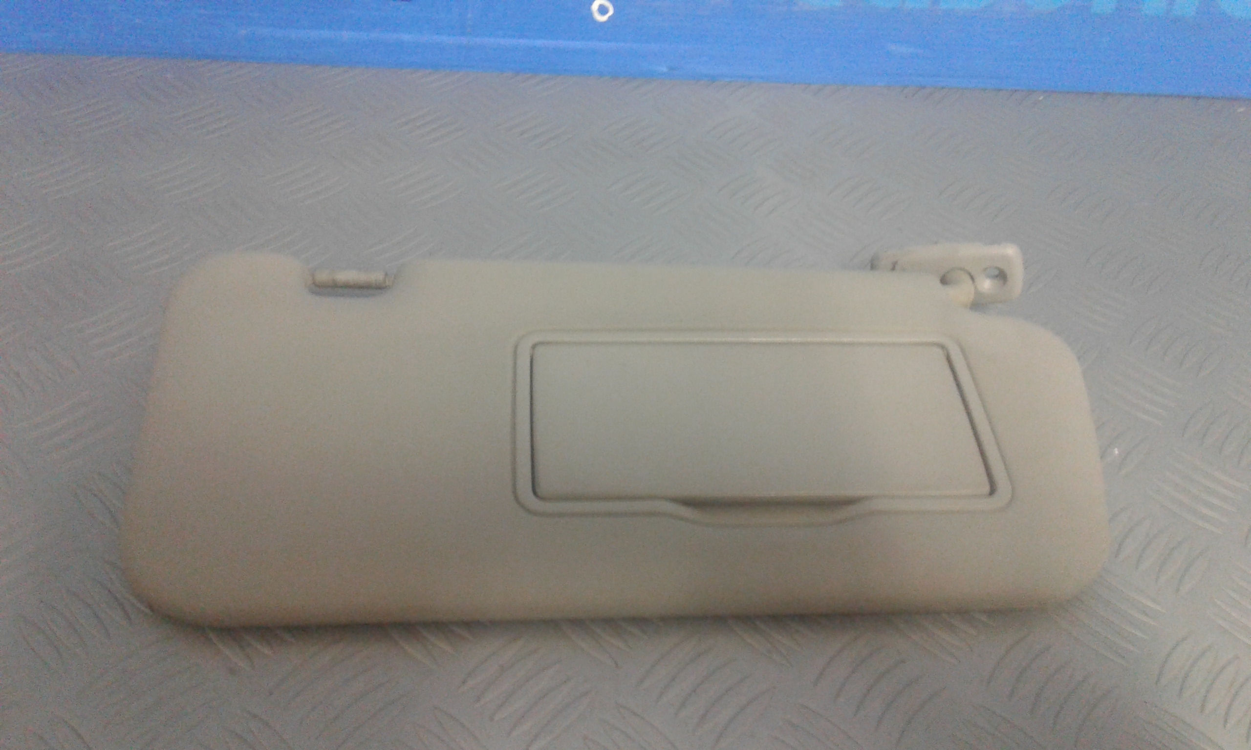 Aletta Parasole Parabrezza Destro 852022F050IM Usato