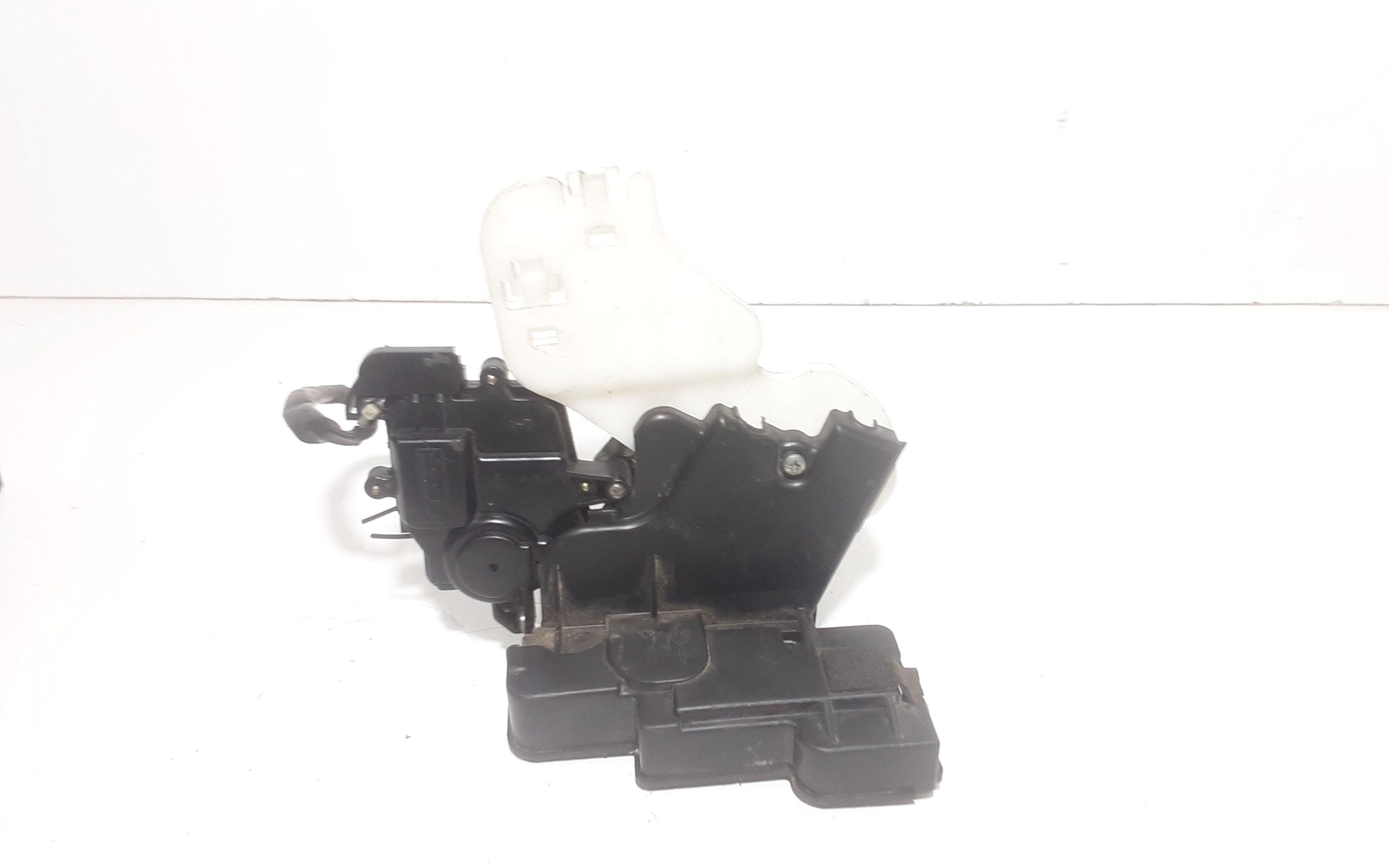 Serratura Porta Ant. Sinistro 813104D010 Usato