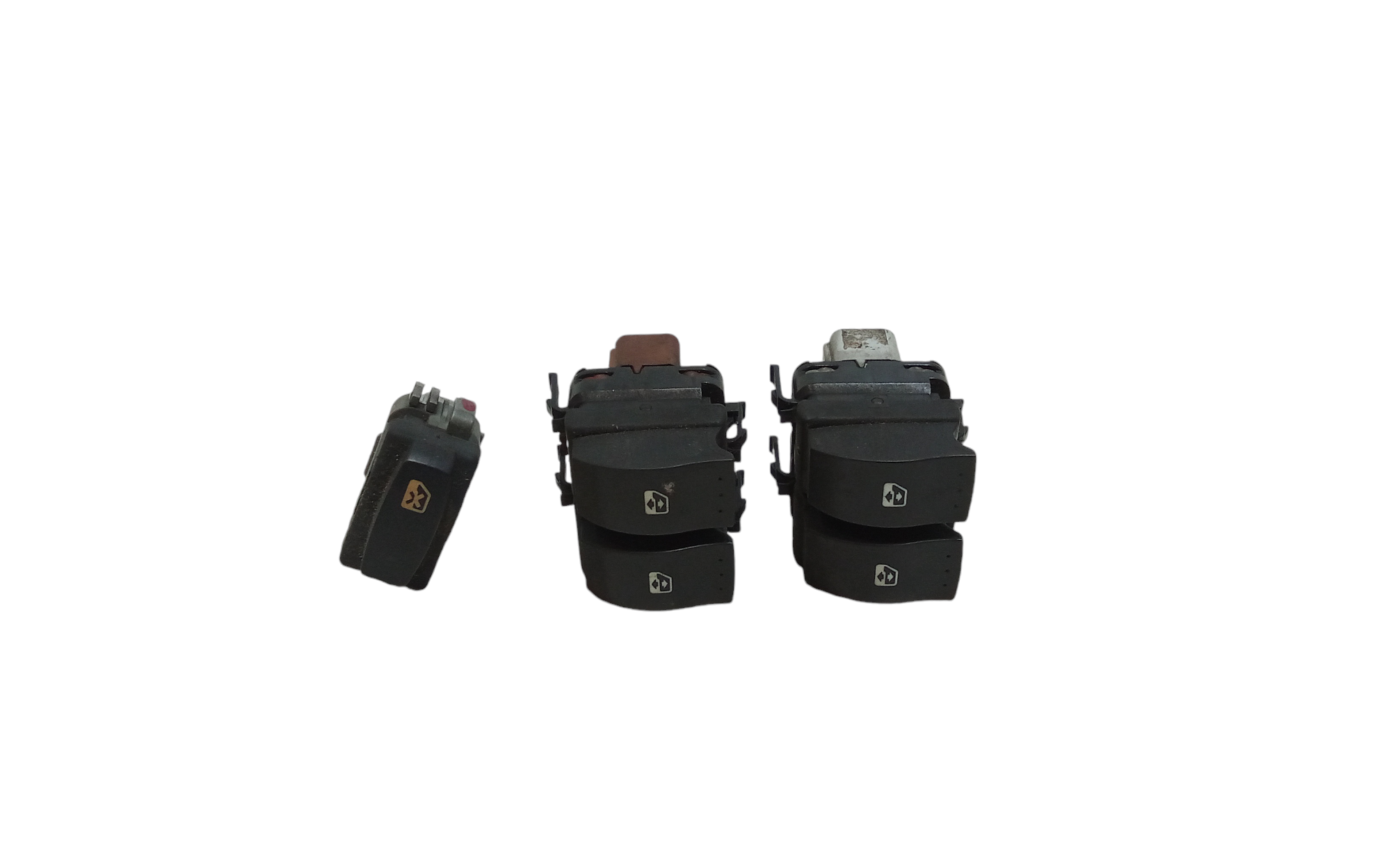 Interruttore Alzacristalli Porta Ant. Sinistro 8200107772 Usato