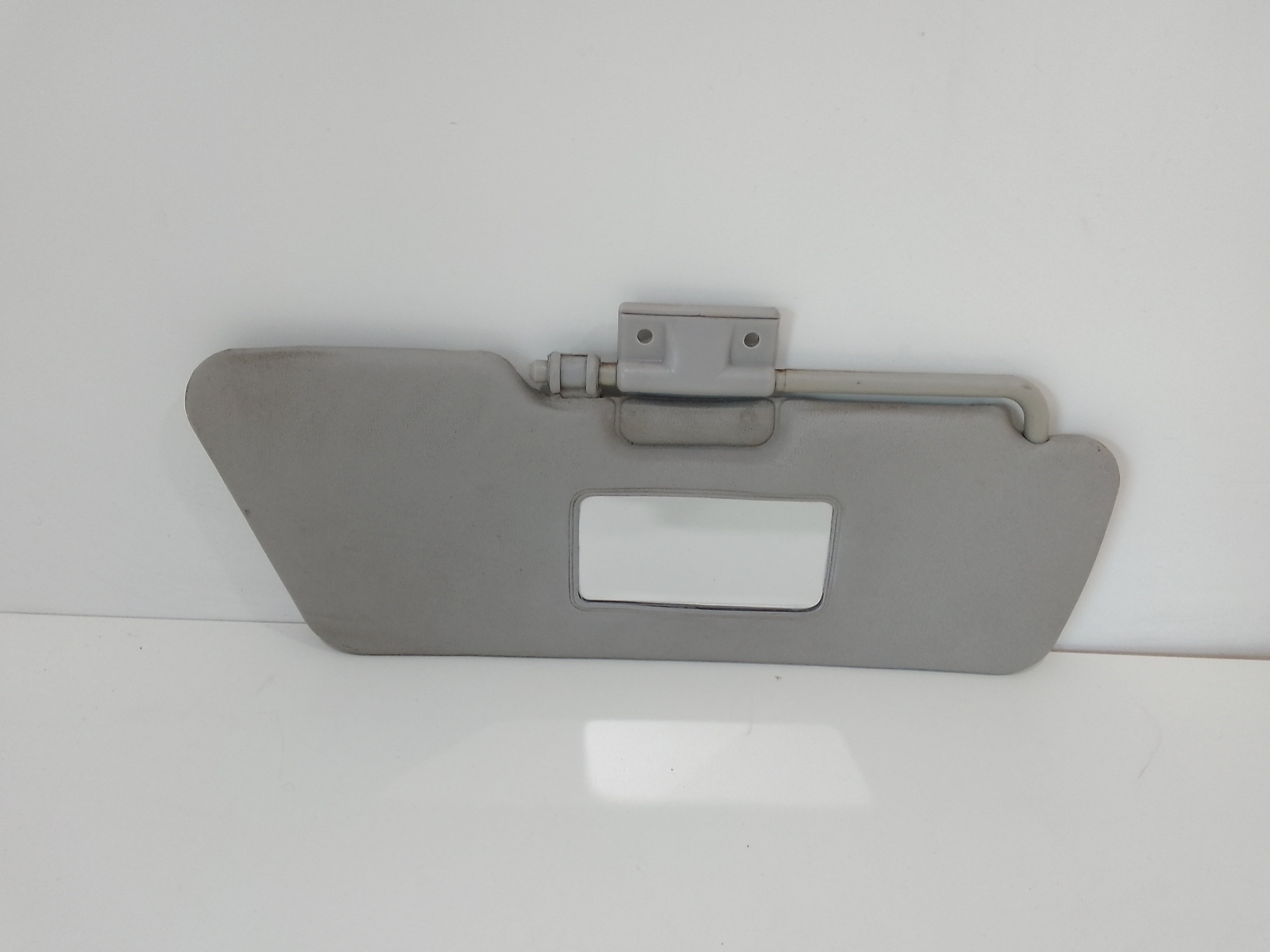 Aletta Parasole Parabrezza Destro 735244339 Usato