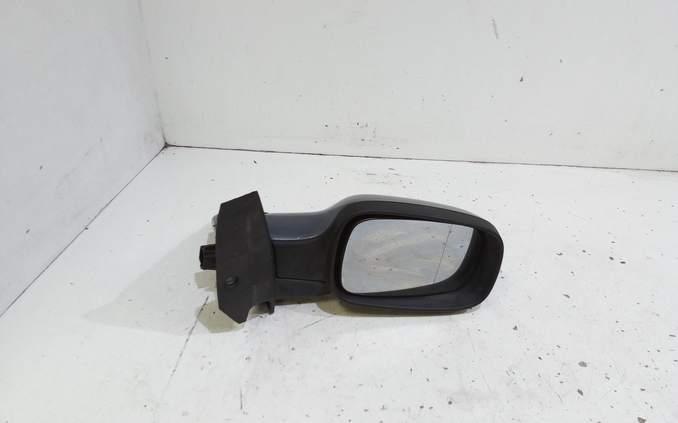 Retrovisore Est. Destro 6001549677 Usato