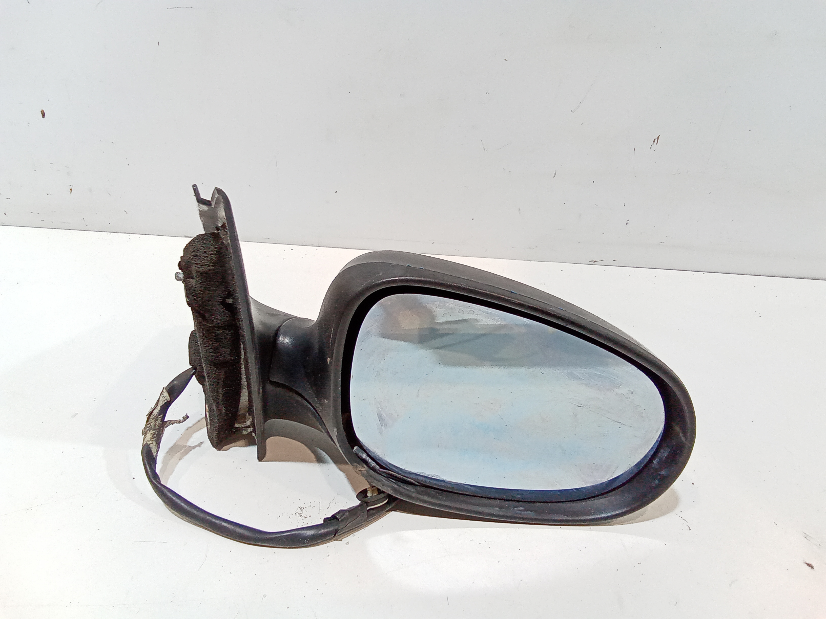 Retrovisore Est. Destro Usato