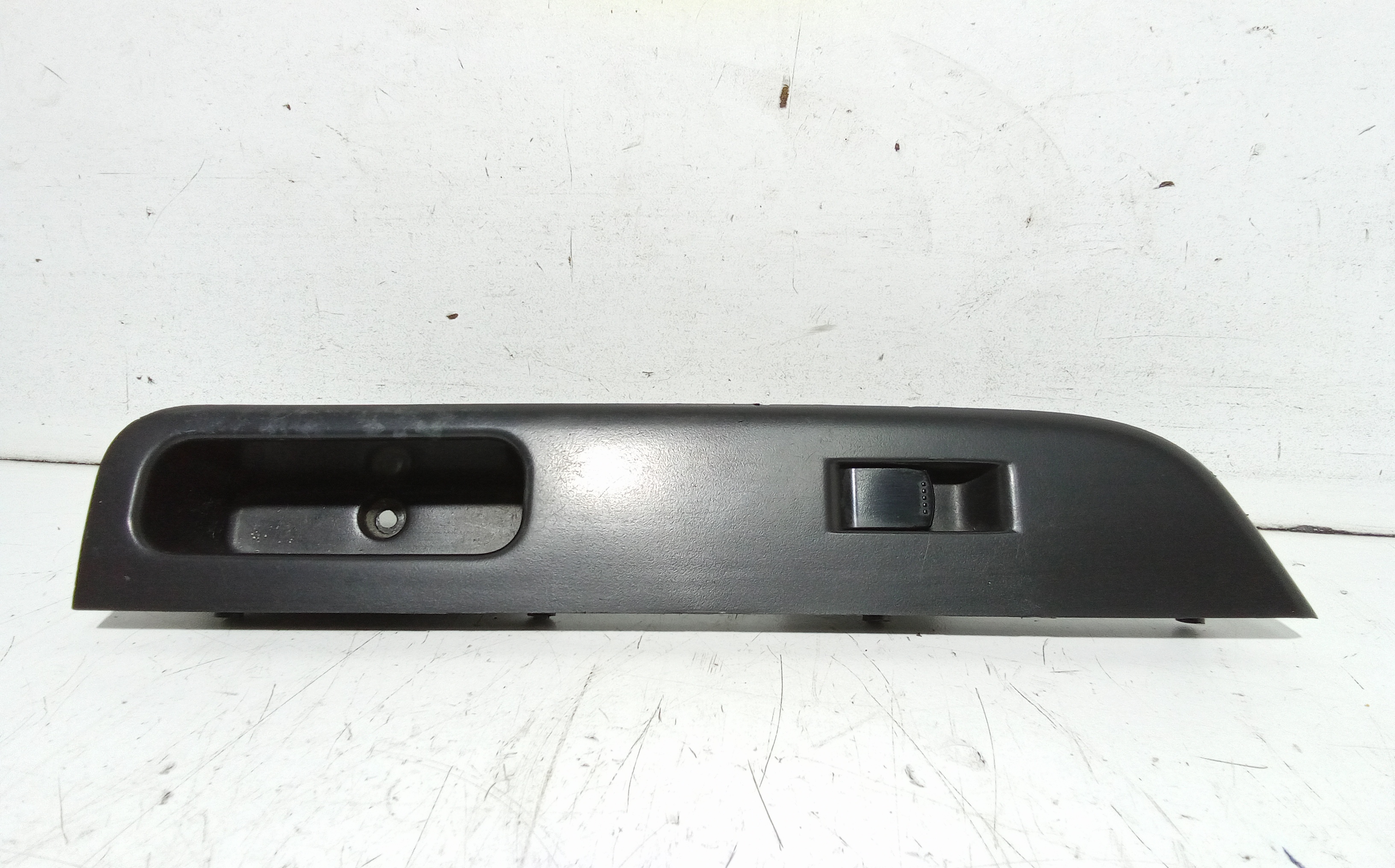 Interruttore Alzacristalli Porta Ant. Destro Usato