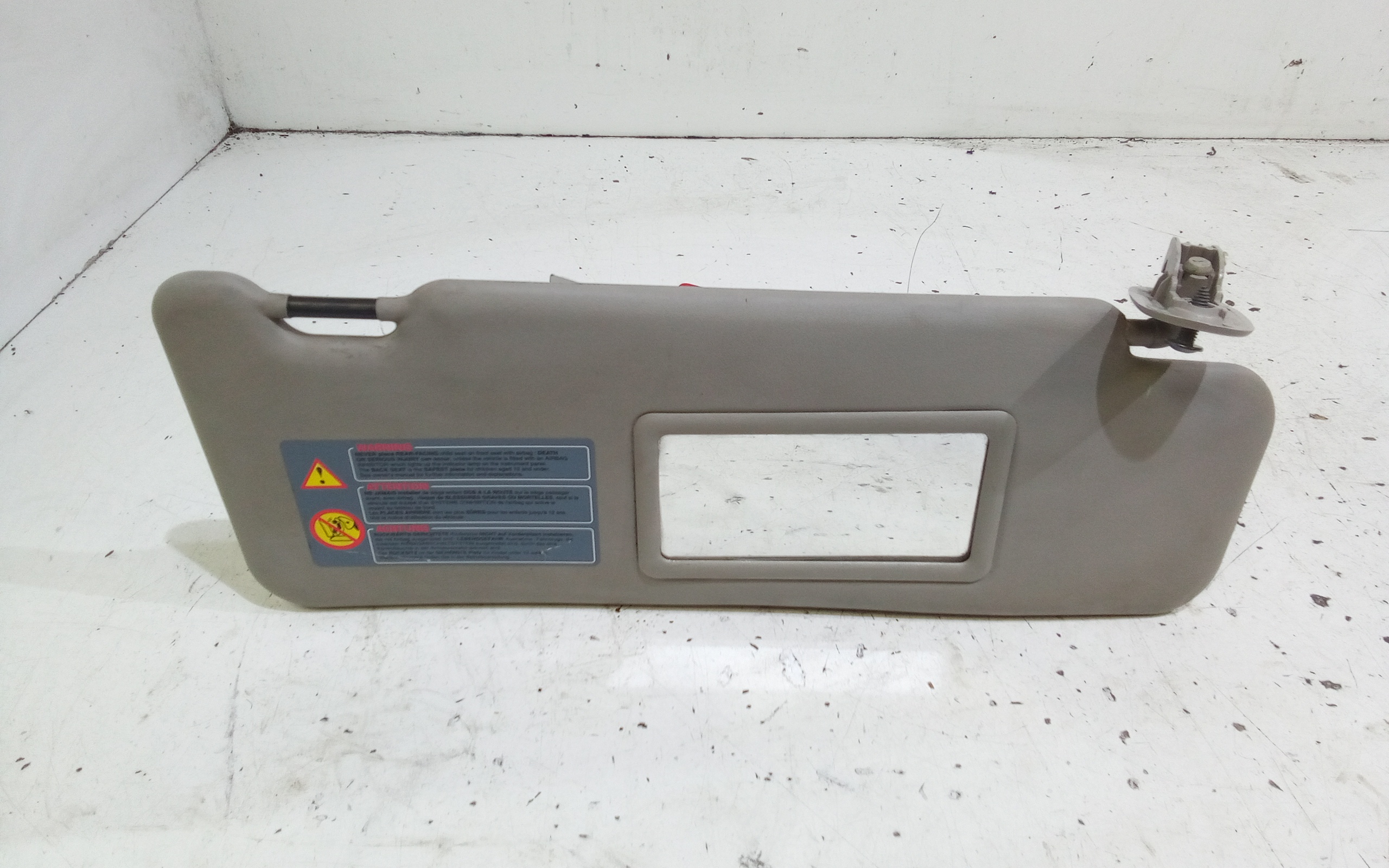 Aletta Parasole Parabrezza Destro 964006322R Usato