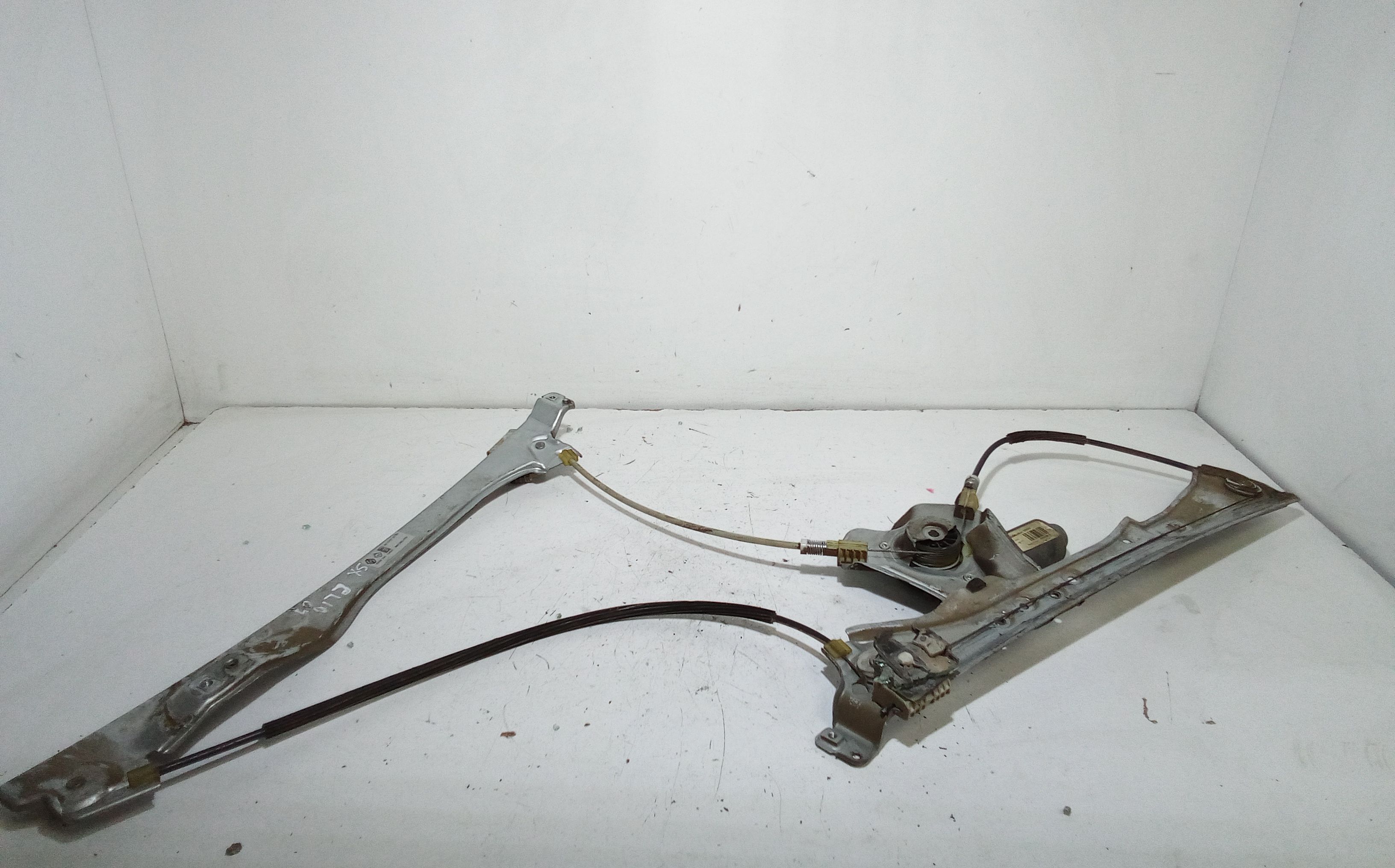 Alzacristallo Porta Ant. Sinistro 8200291625 Usato