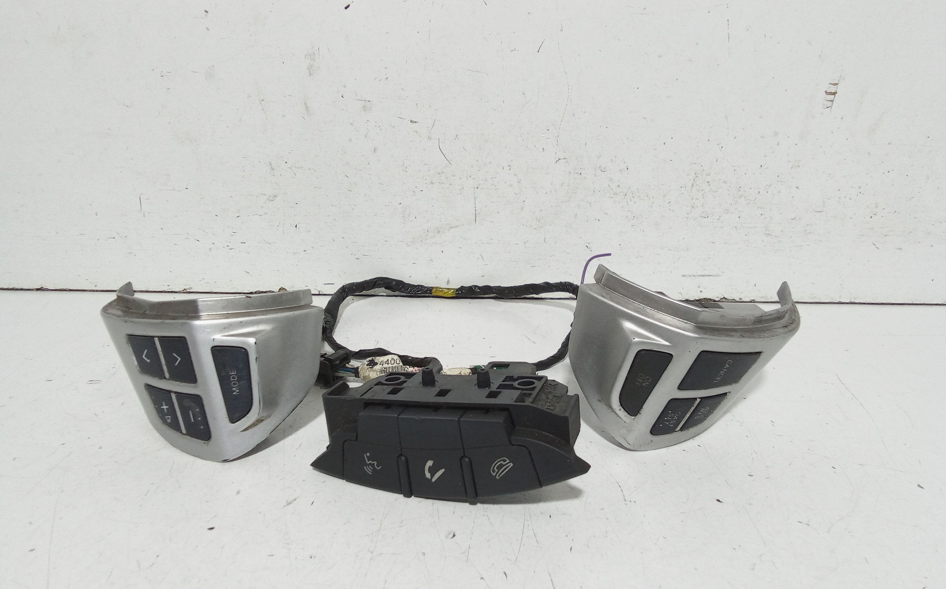 Blocco Volante Multifunzione Usato