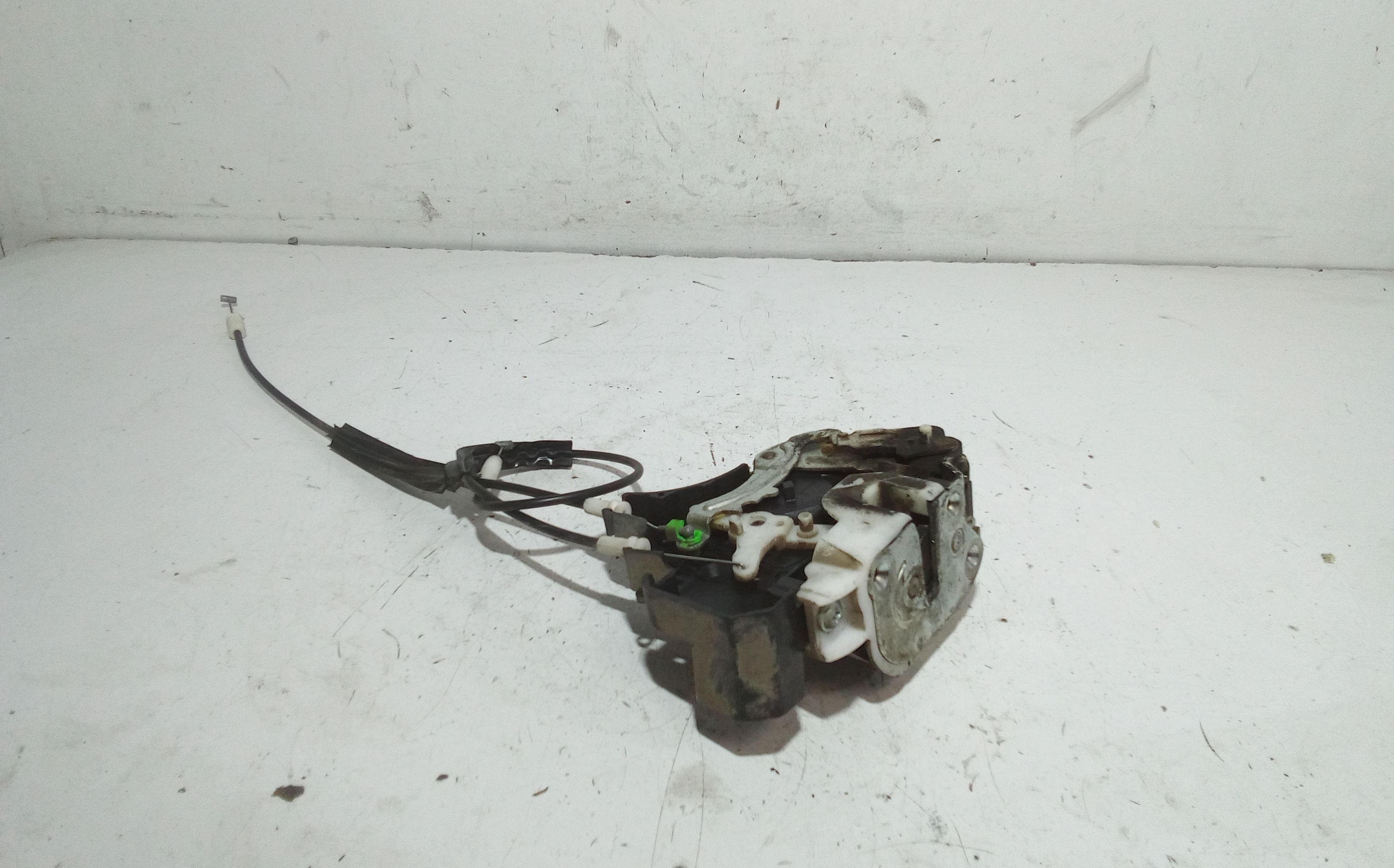 Serratura Porta Post. Sinistro MN145941 Usato