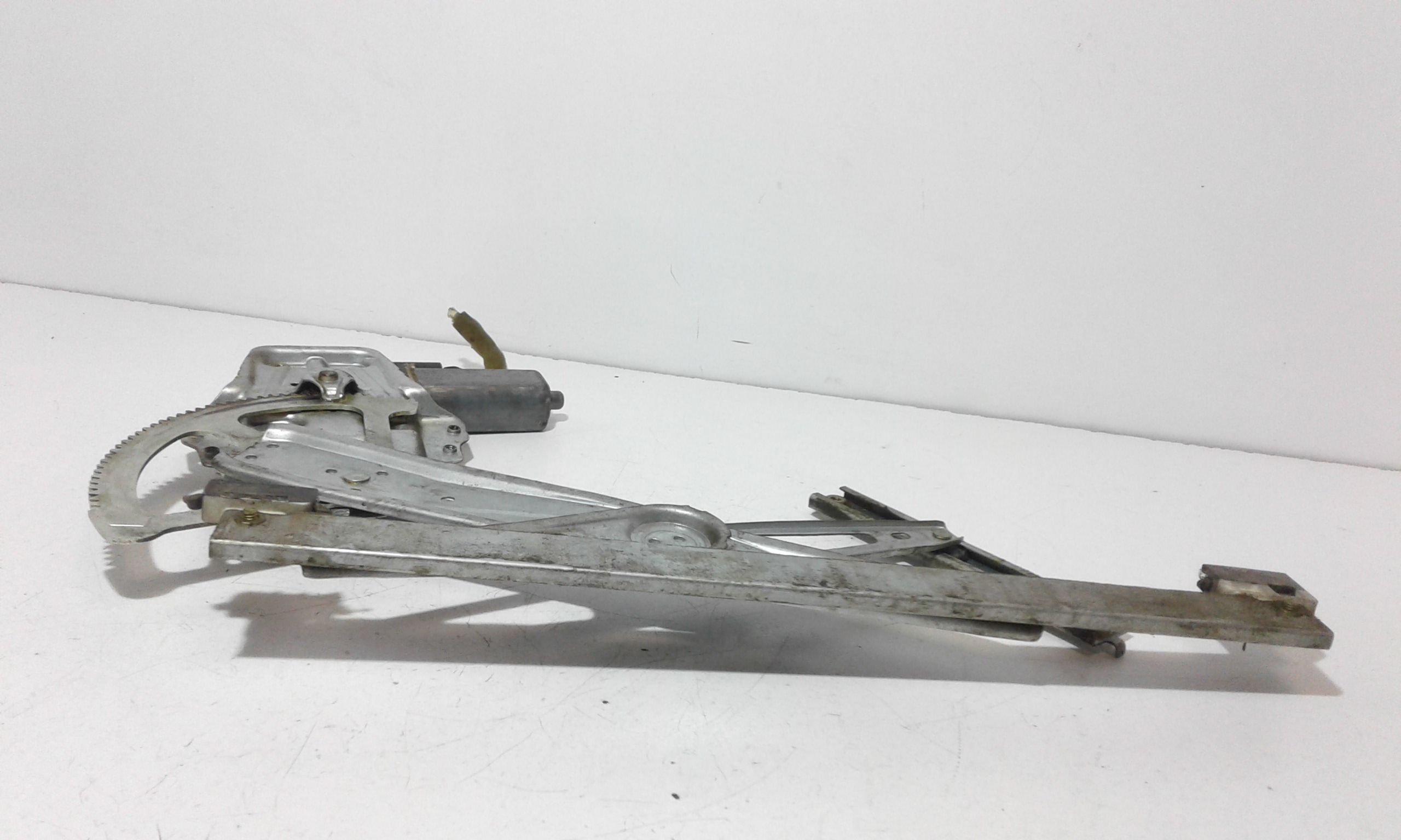 Alzacristallo Porta Ant. Sinistro 6980252010 Usato