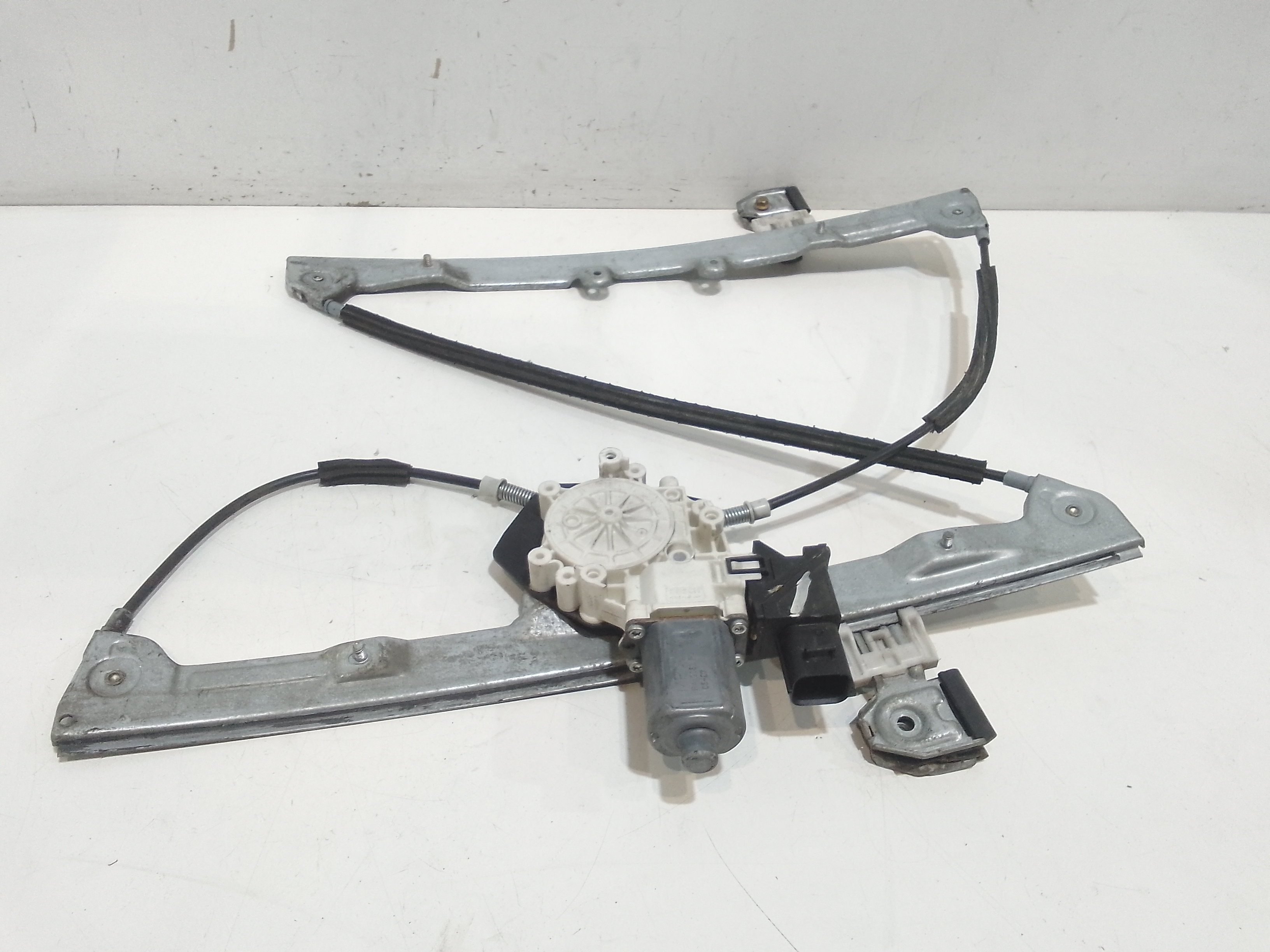 Alzacristallo Porta Ant. Destro Usato