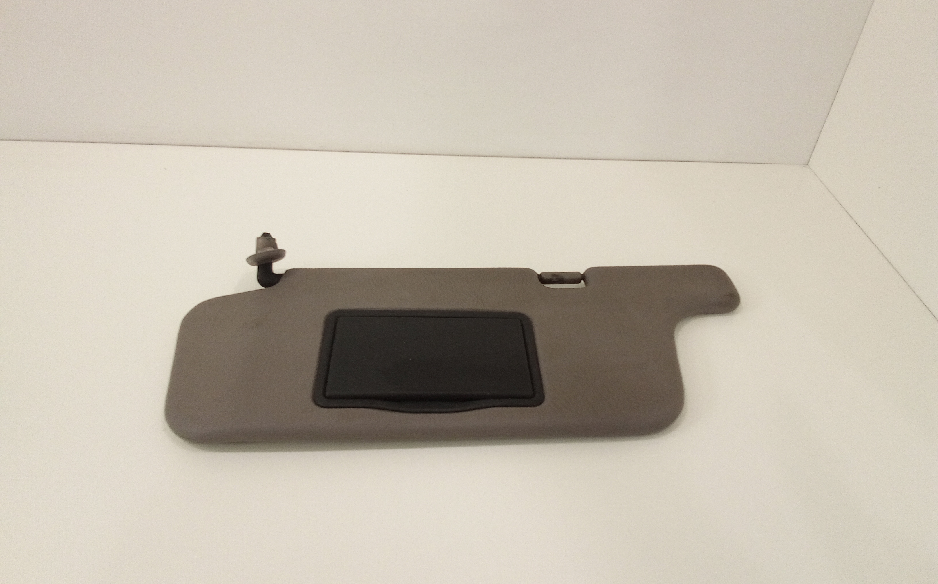 Aletta Parasole Parabrezza Sinistro 964016F602 Usato