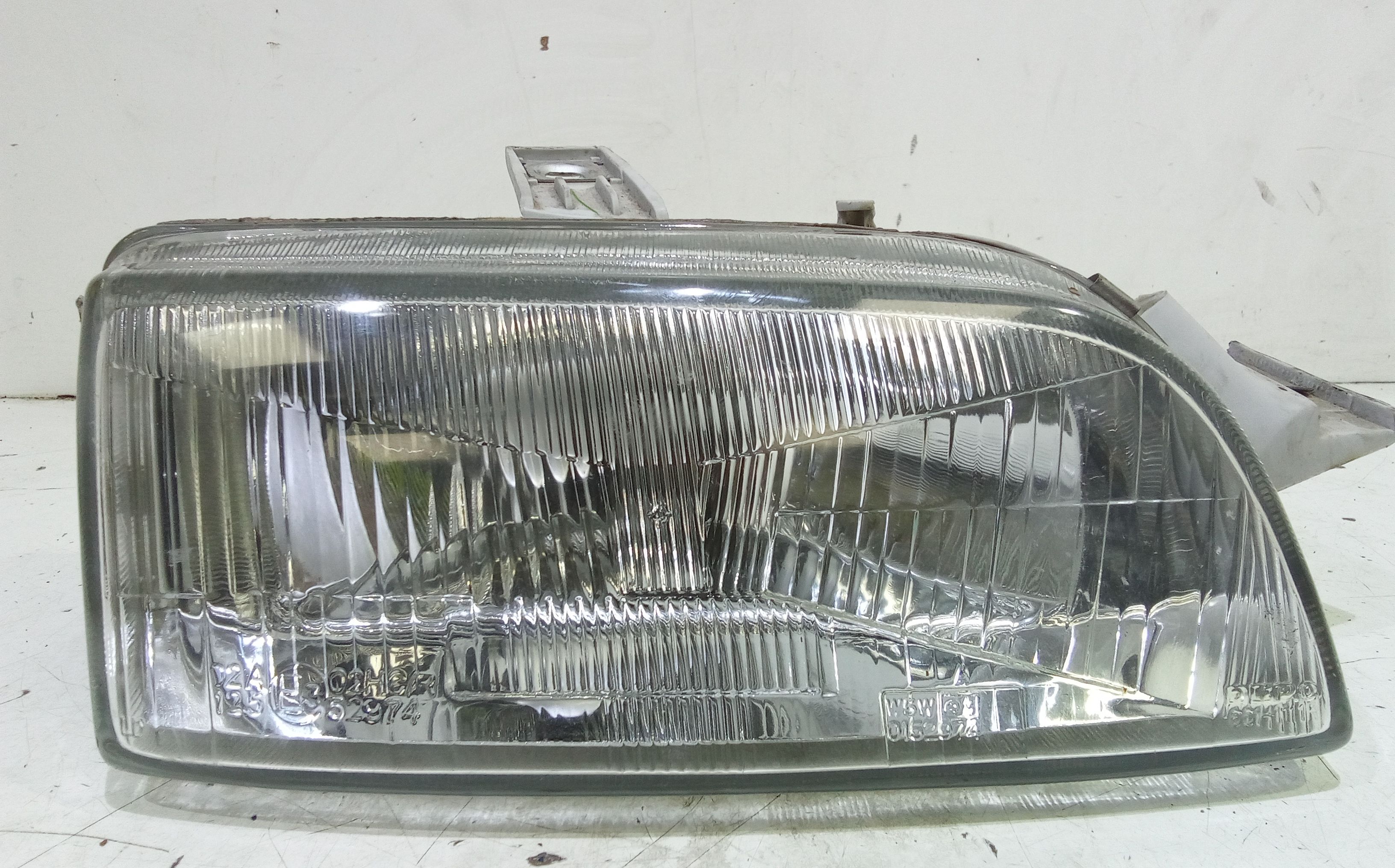 Proiettore Destro 46402649 Usato