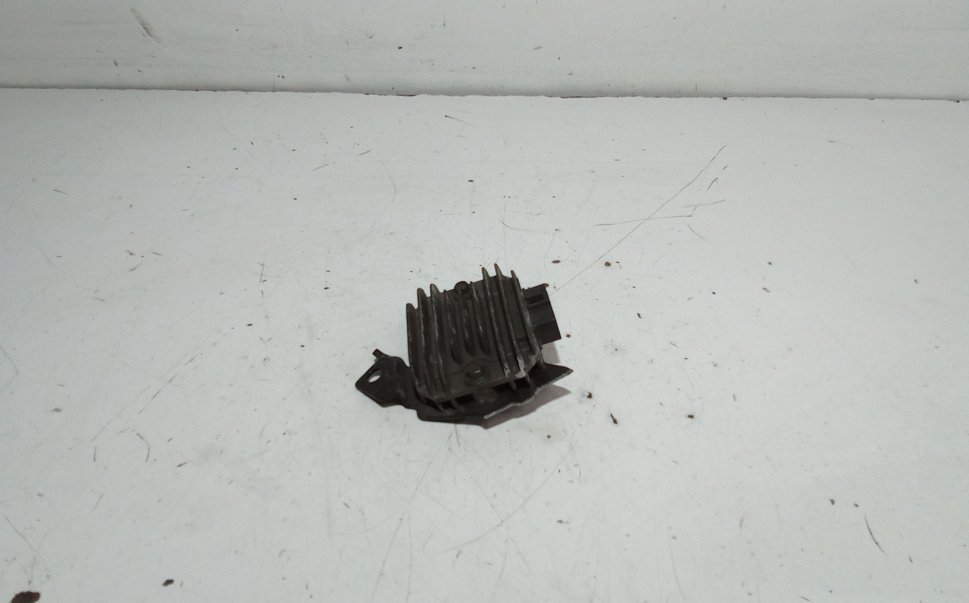 Regolatore Tensione Usato