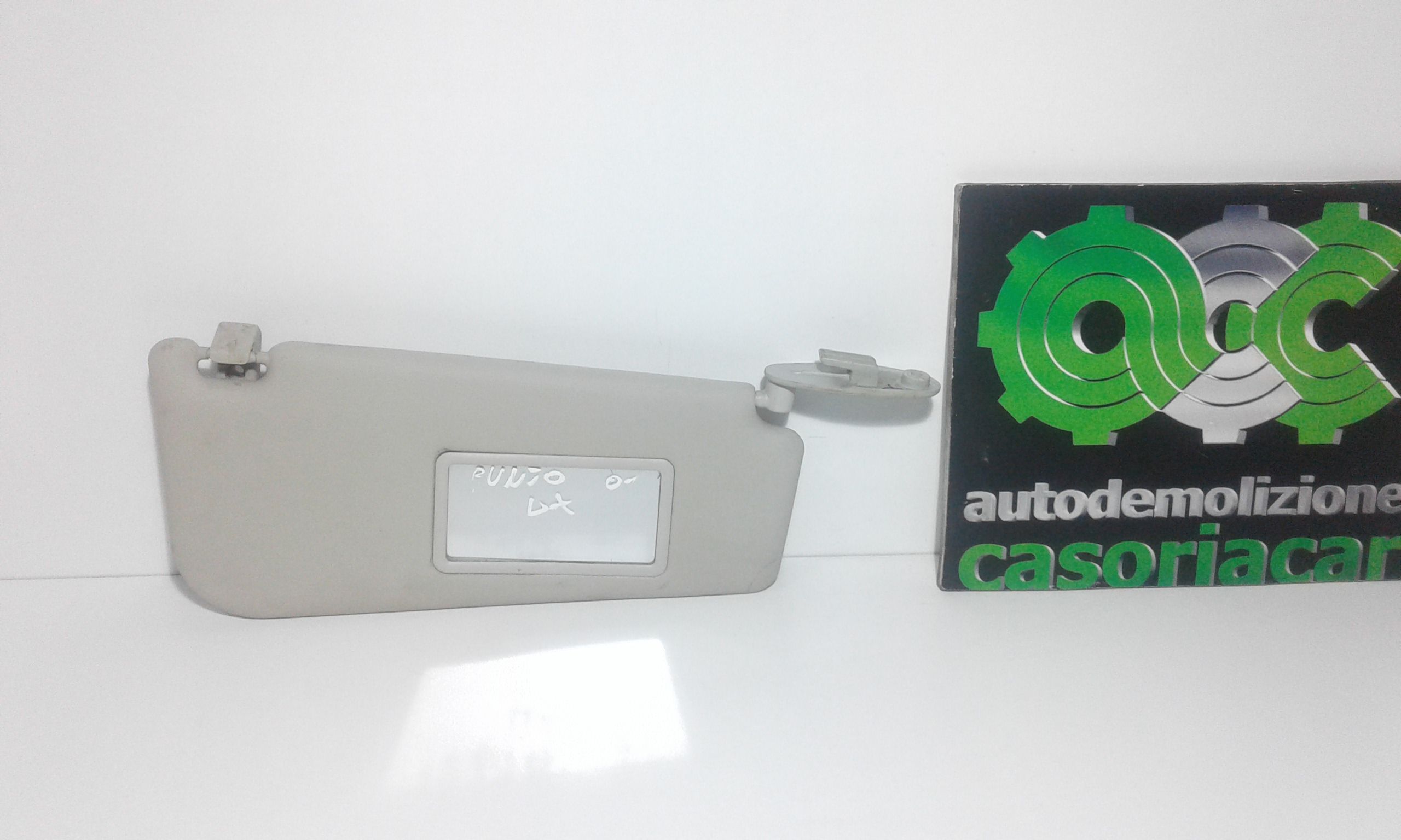 Aletta Parasole Parabrezza Destro 735338206 Usato