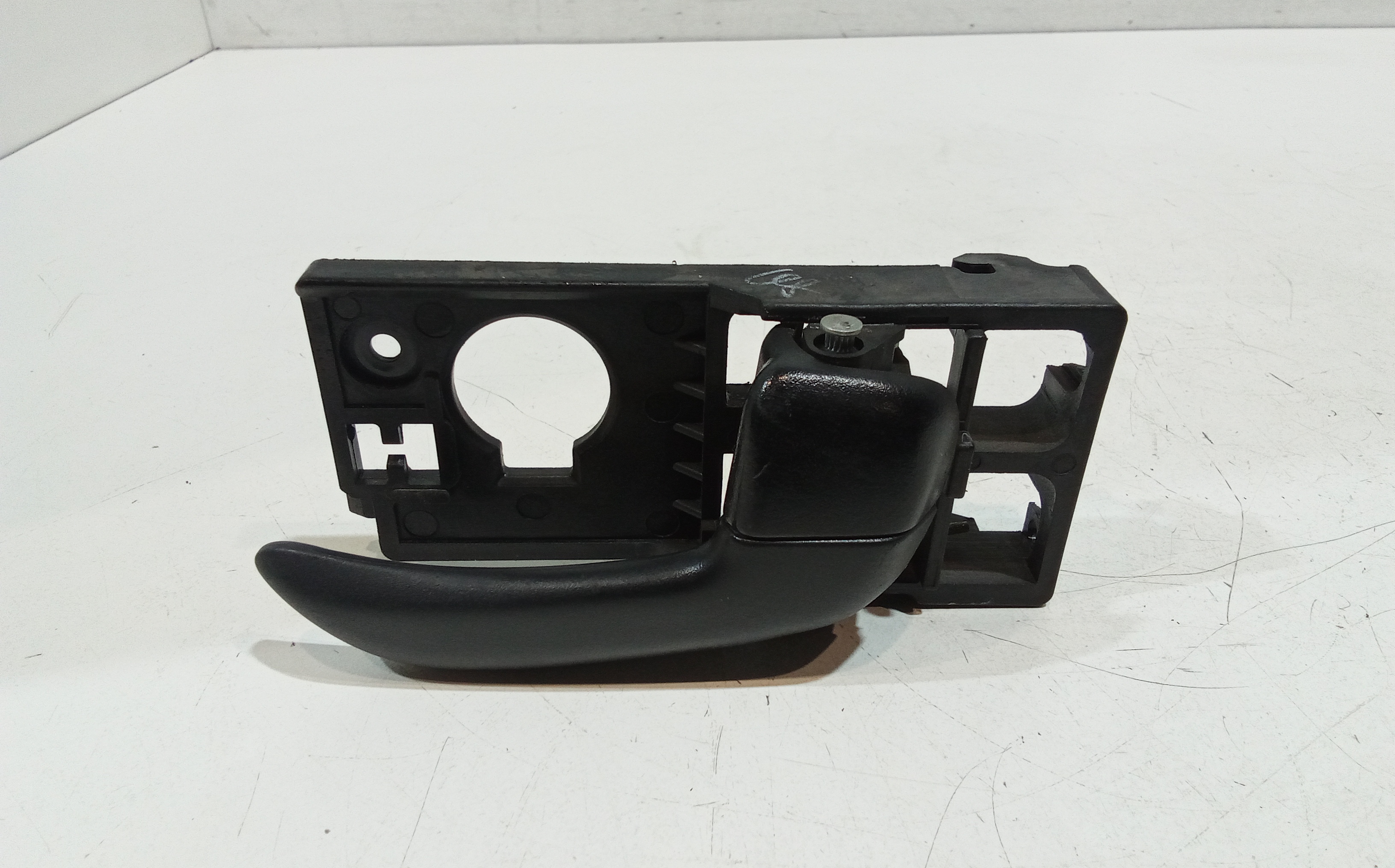 Maniglia Int. Apertura Porta Post. Destro 826200X0004X Usato