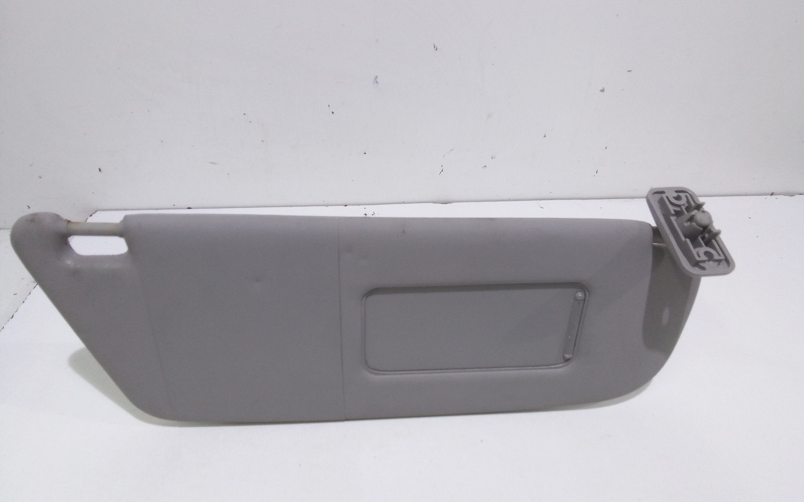 Aletta Parasole Parabrezza Destro 13130073 Usato