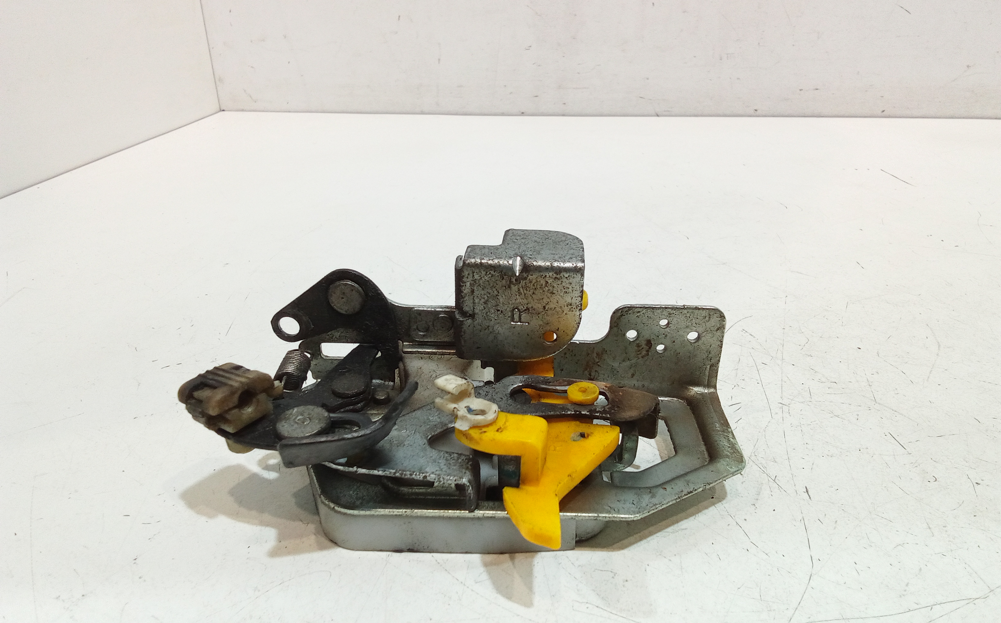 Serratura Porta Ant. Destro Usato