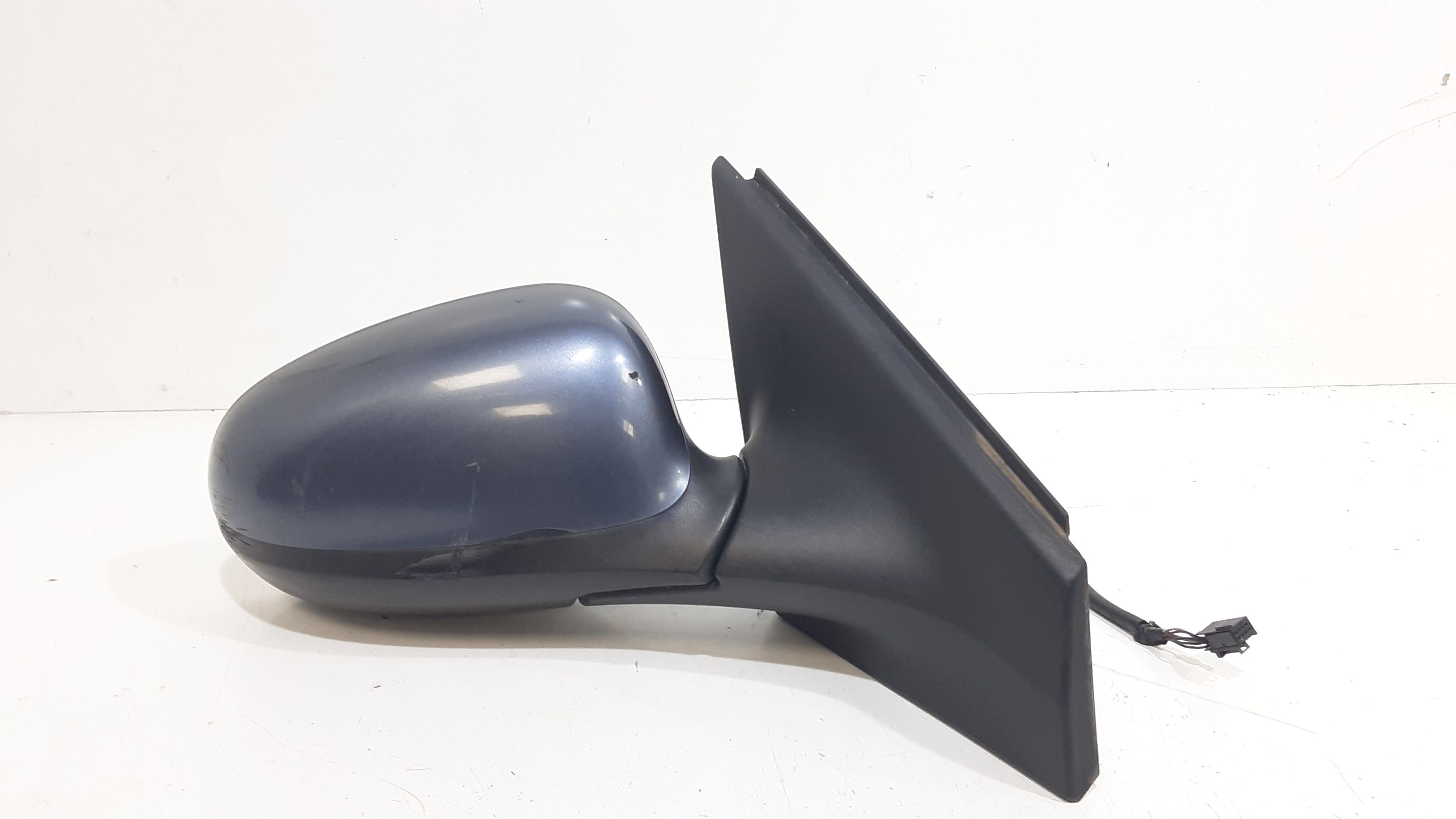 Retrovisore Est. Destro Usato