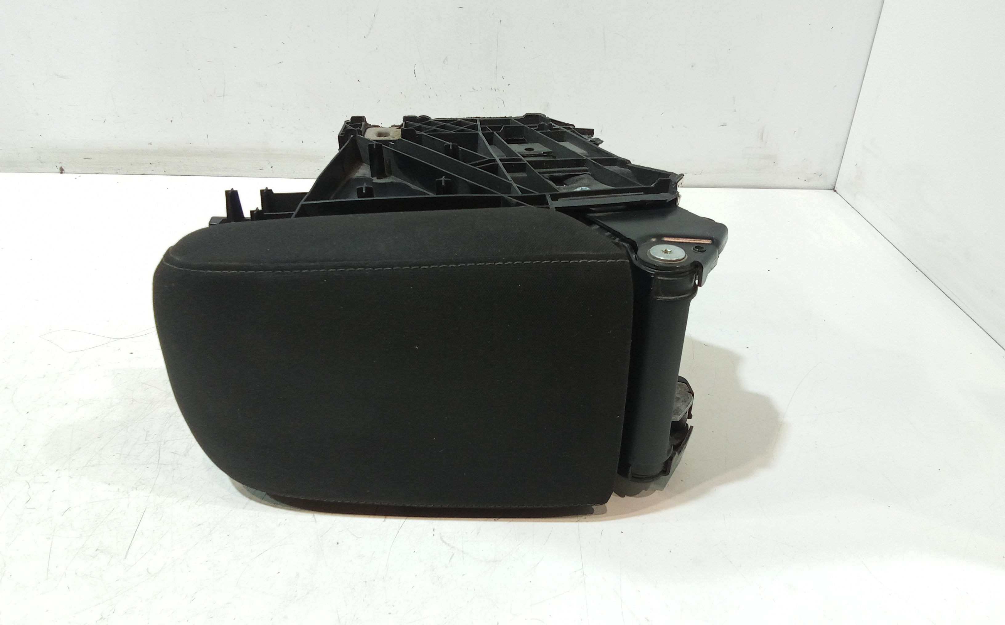 Appoggiabraccio Sedile Ant. Consolle Centr. 5G0864207FBDL Usato