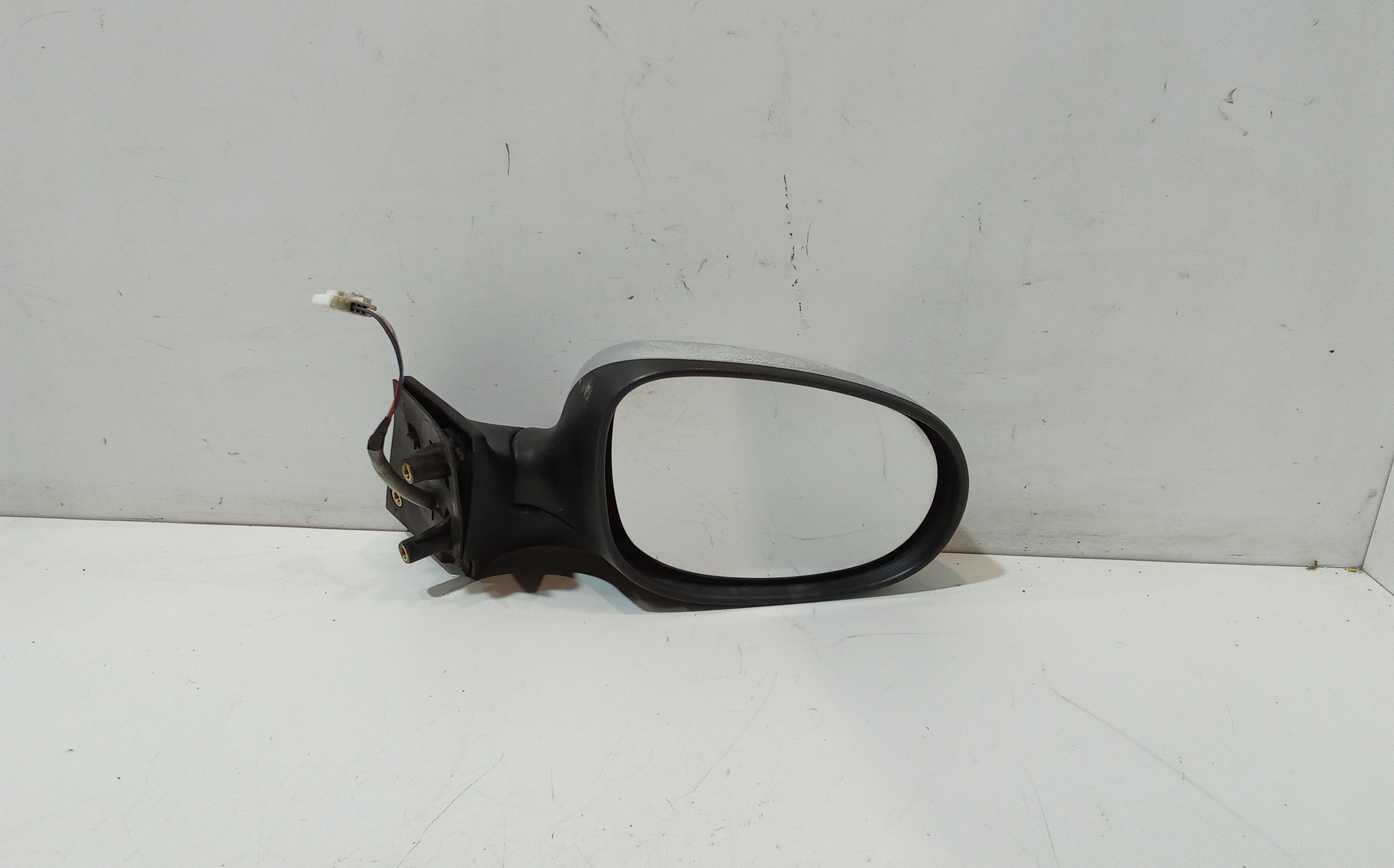 Retrovisore Est. Destro 6001072450 Usato