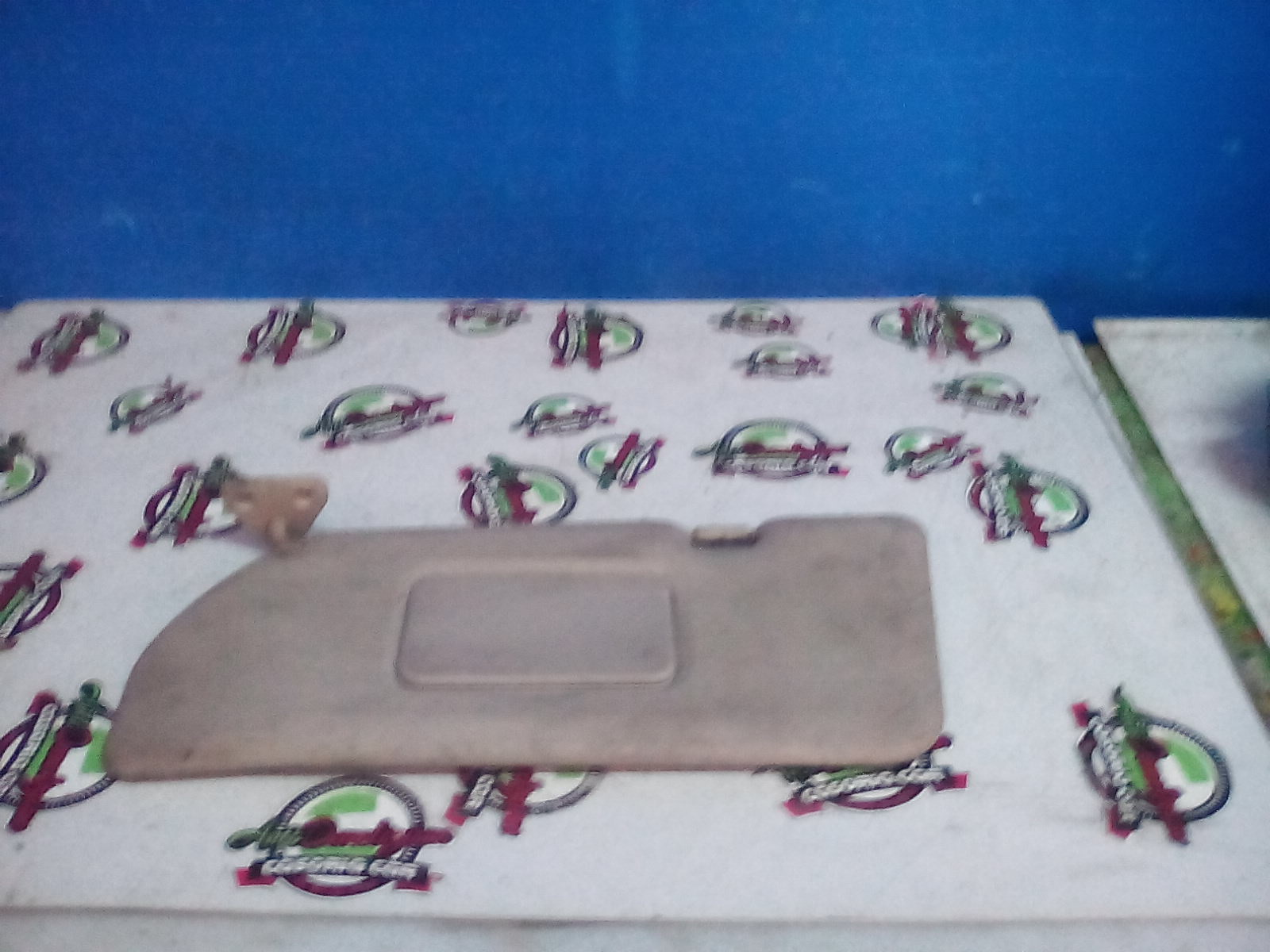 Aletta Parasole Parabrezza Sinistro 96401BU010 Usato