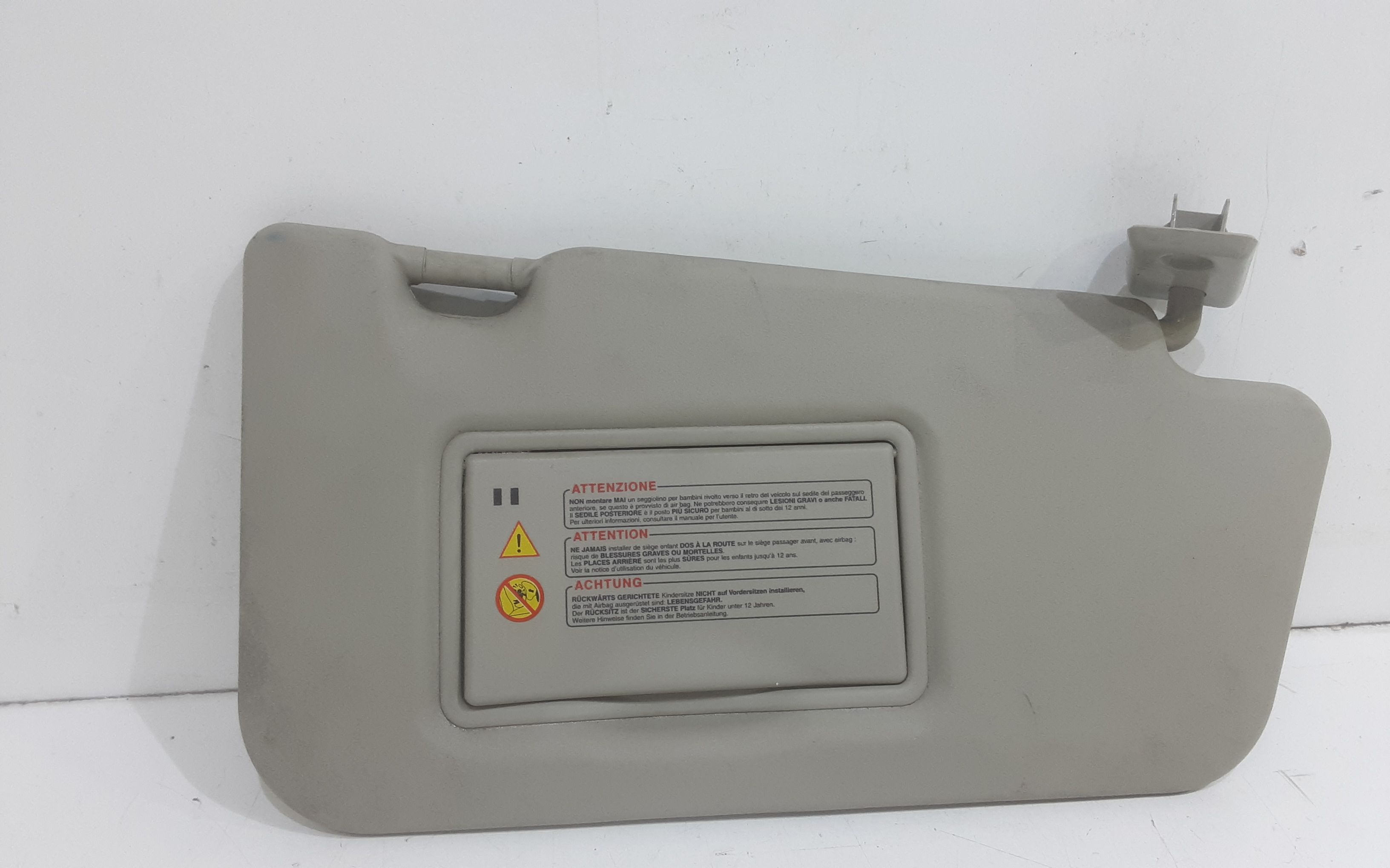 Aletta Parasole Parabrezza Destro Usato