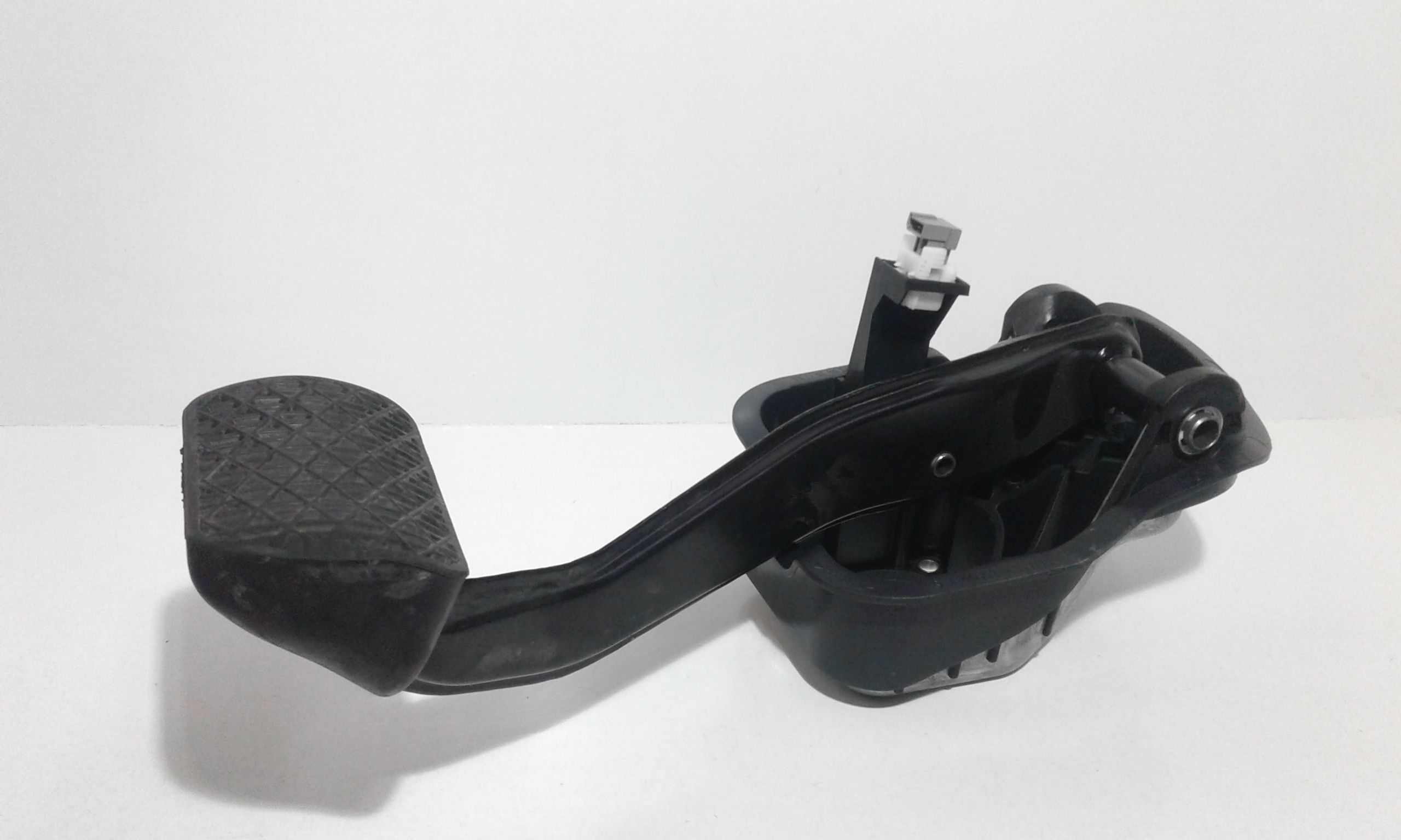 Pedale Freno A2052900300 Usato