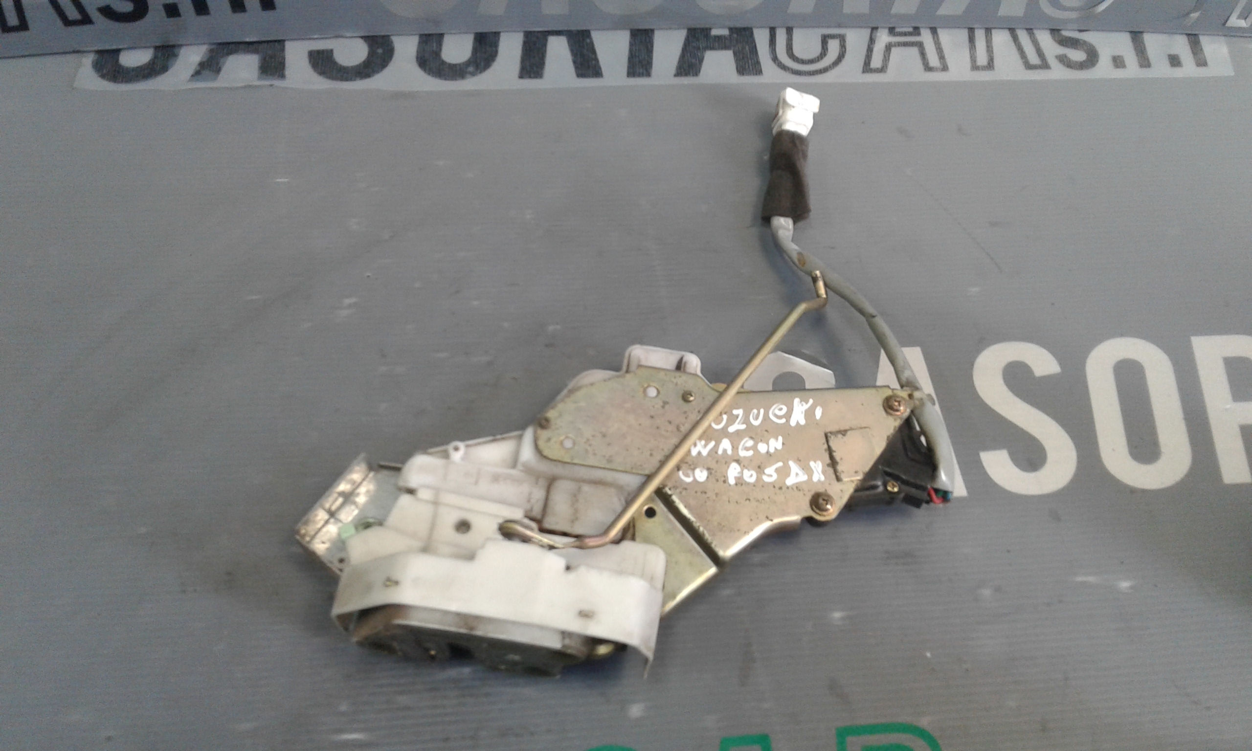 Serratura Porta Post. Destro 8230183E00000 Usato