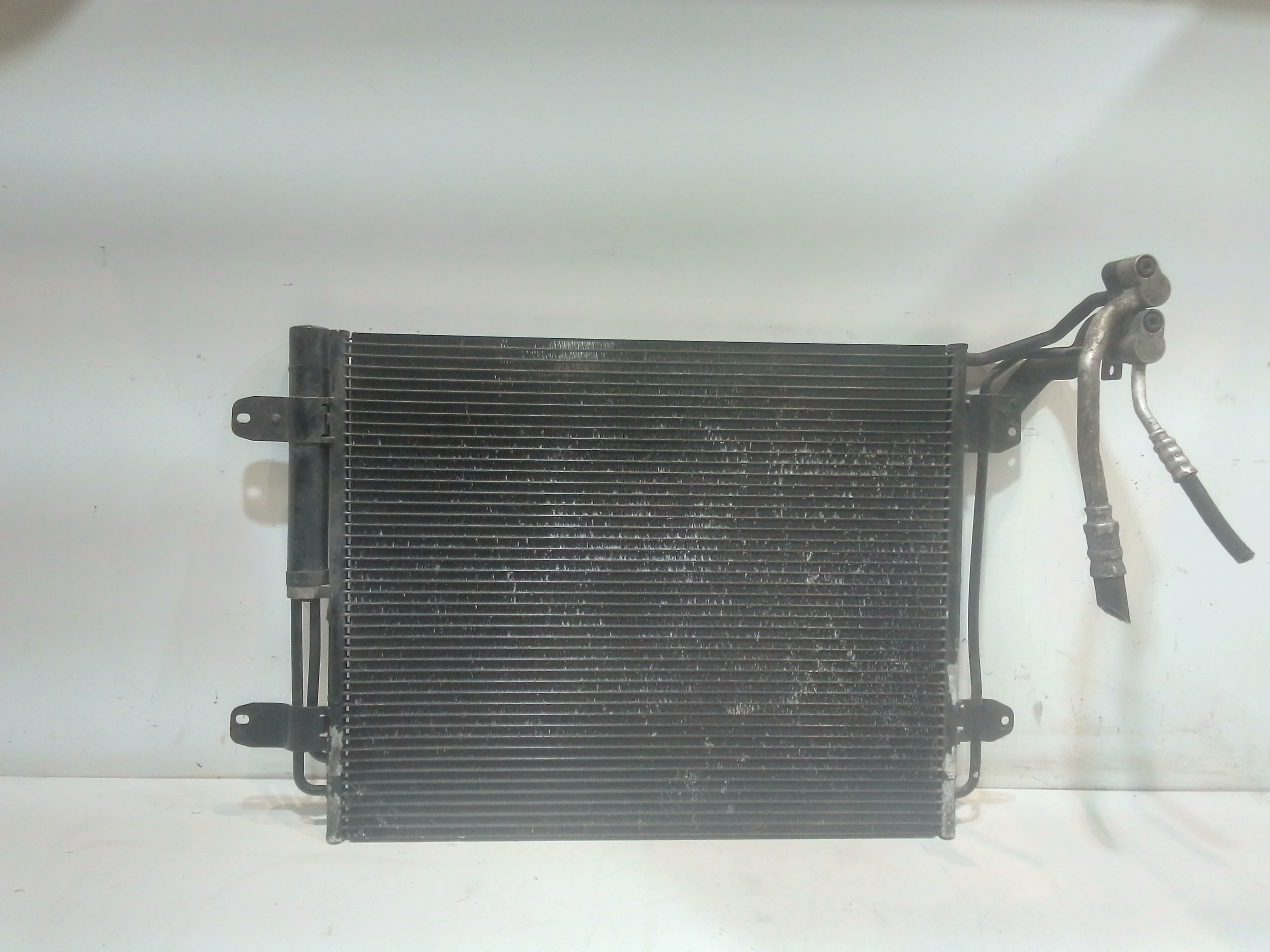 Radiatore Riscaldamento 3C0819031A Usato