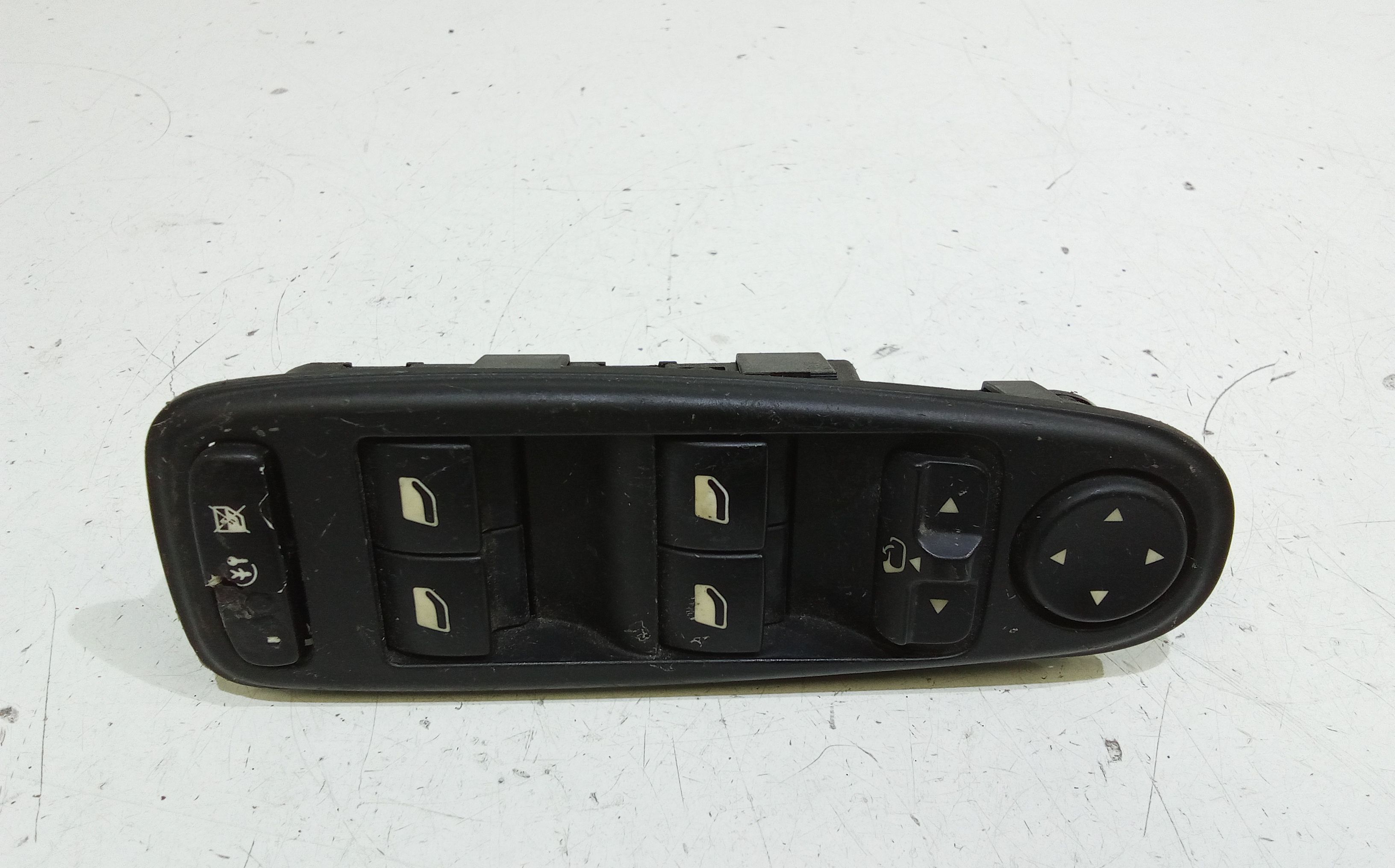 Interruttore Alzacristalli Porta Ant. Sinistro Usato