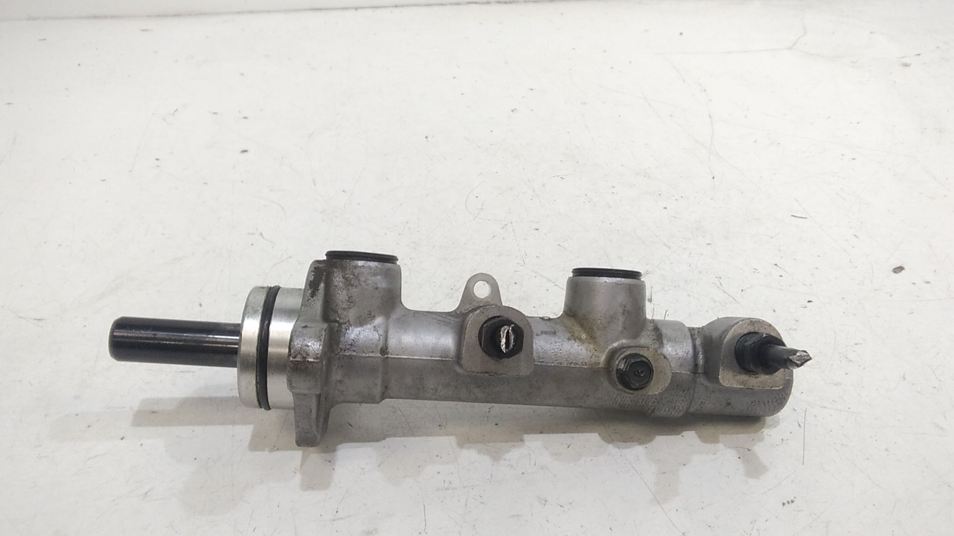 Pompa Comando Freni 585101H000 Usato