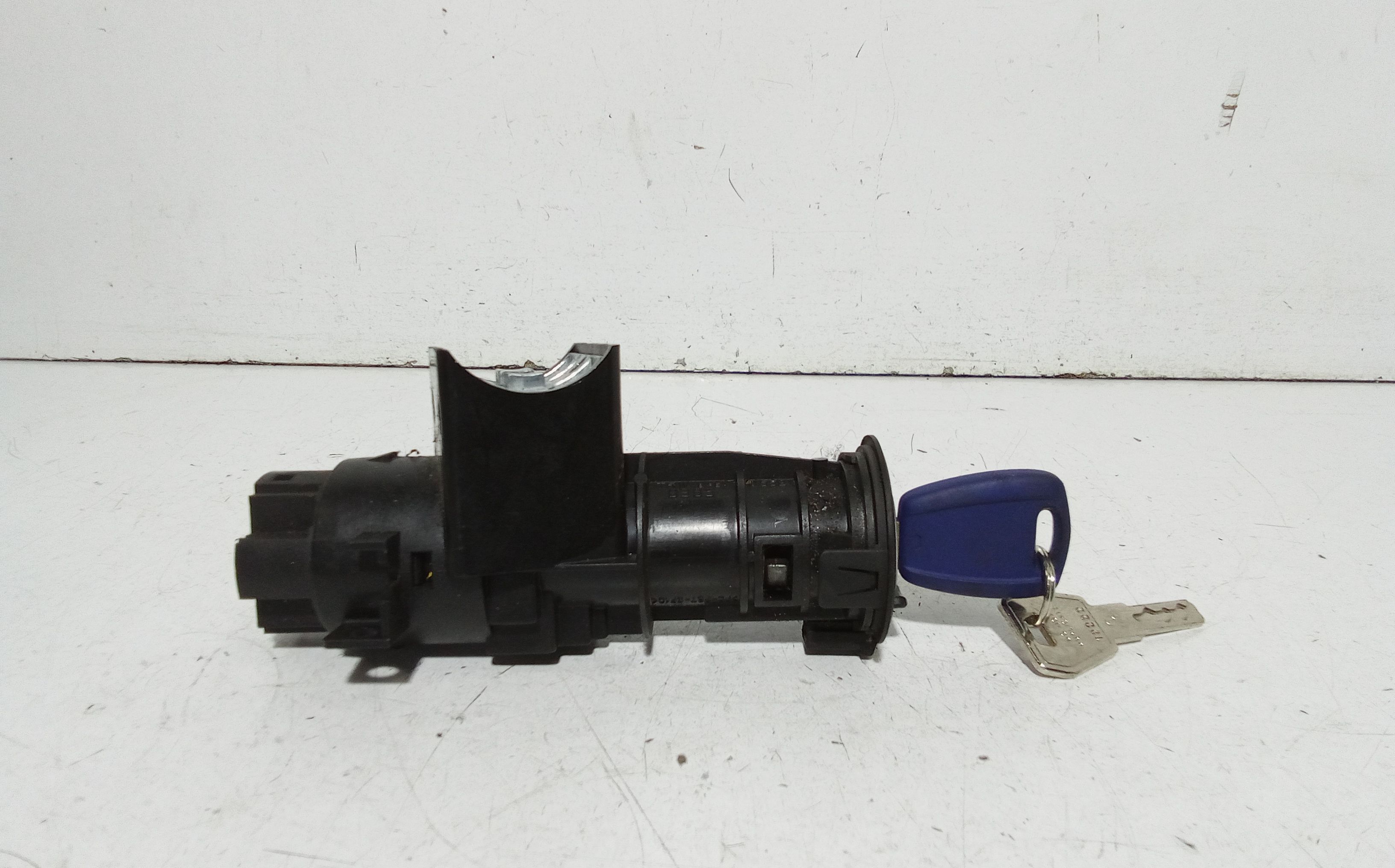 Commutatore Avviamento Con Cilindretti Serrature Usato