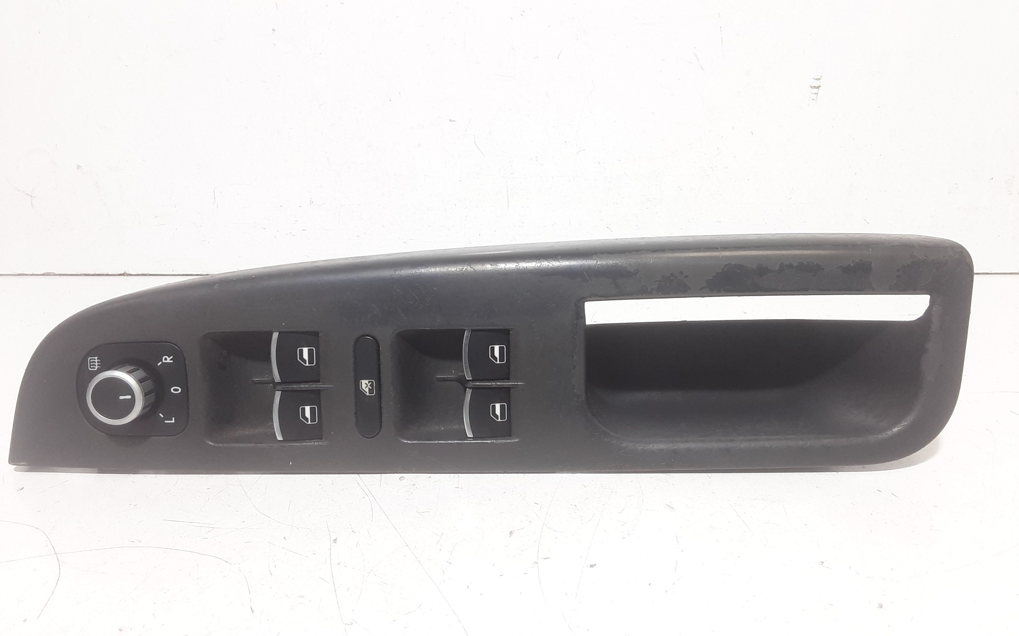 Interruttore Alzacristalli Porta Ant. Sinistro Usato