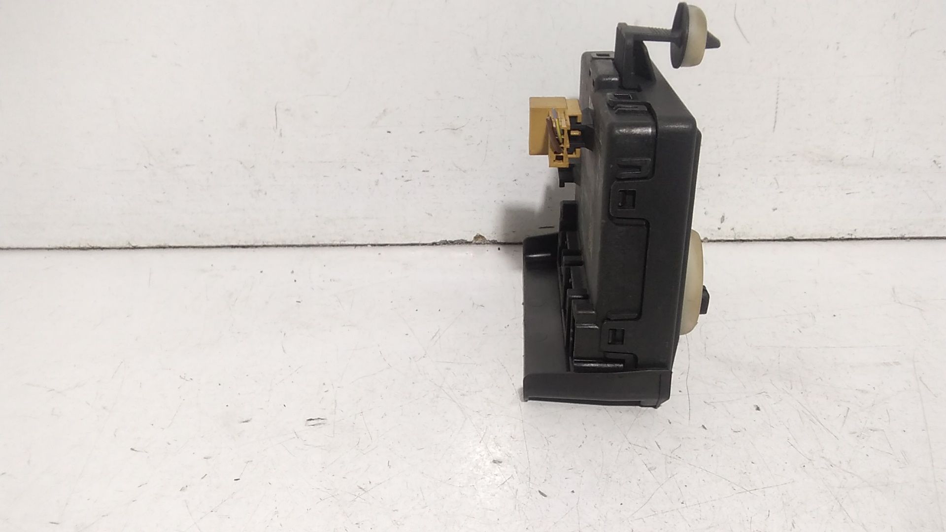 Centralina Chiusura C.zta Destro Usato