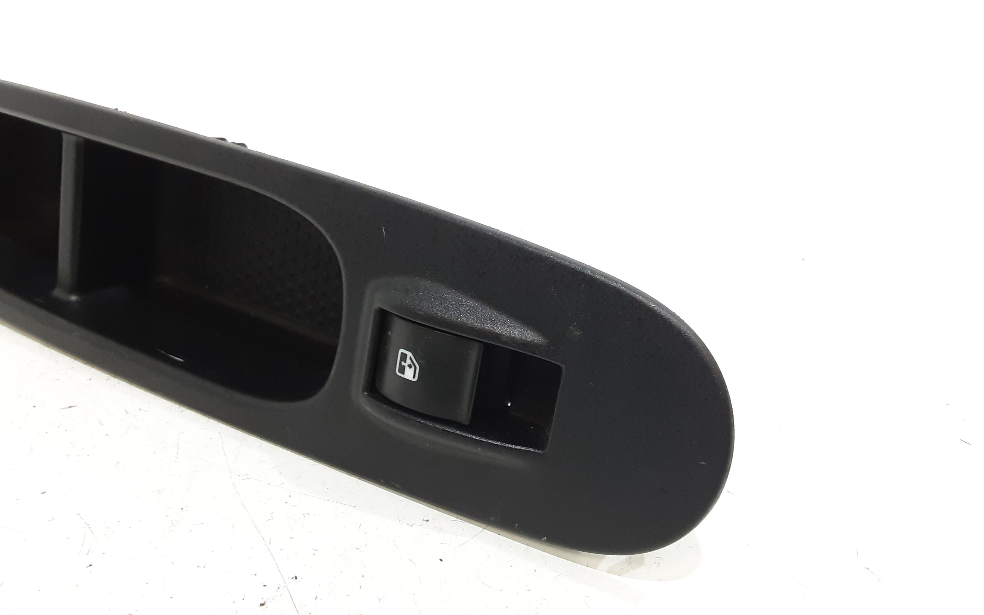 Interruttore Alzacristalli Porta Ant. Destro Usato