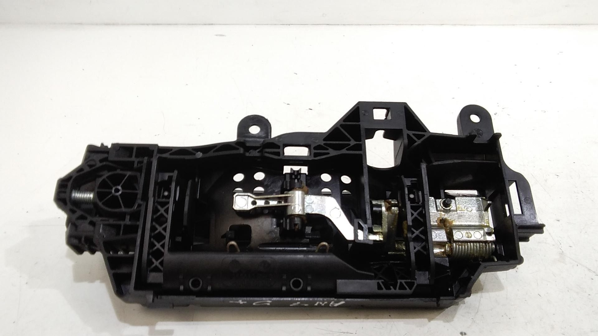 Maniglia Porta Ant. Destro 8W0837240BGRU Usato