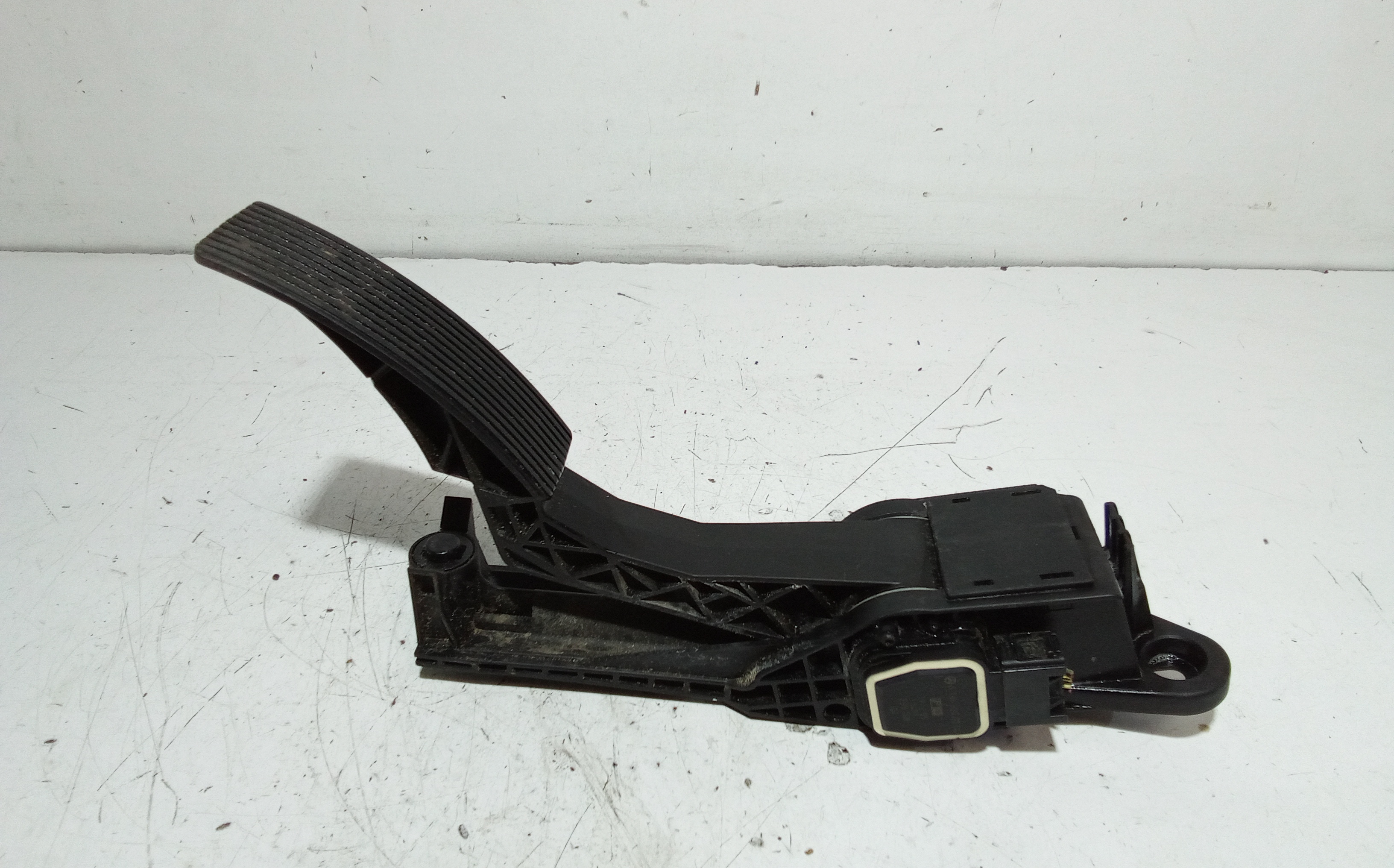 Pedale Acceleratore A1643000004 Usato