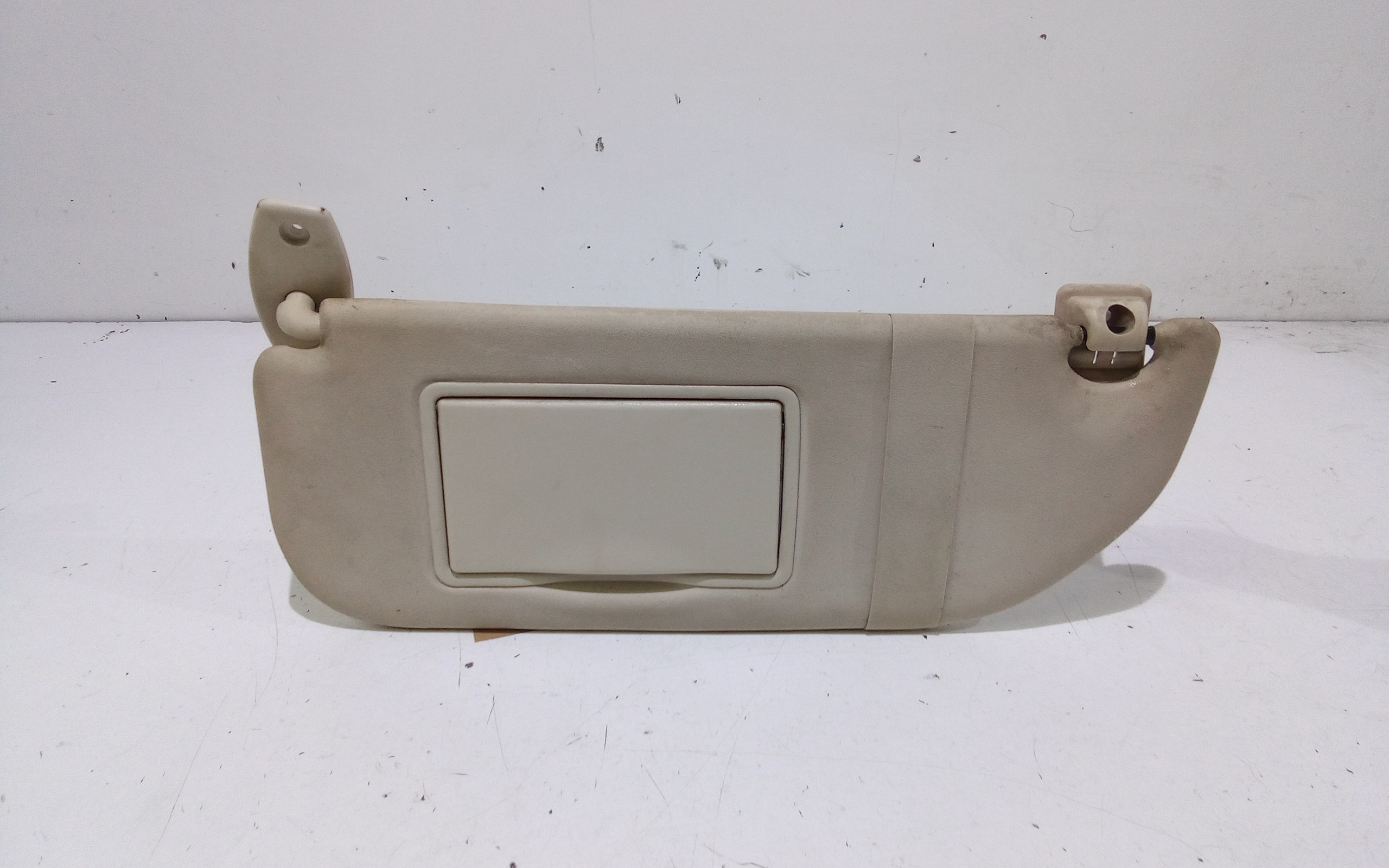 Aletta Parasole Parabrezza Sinistro Usato