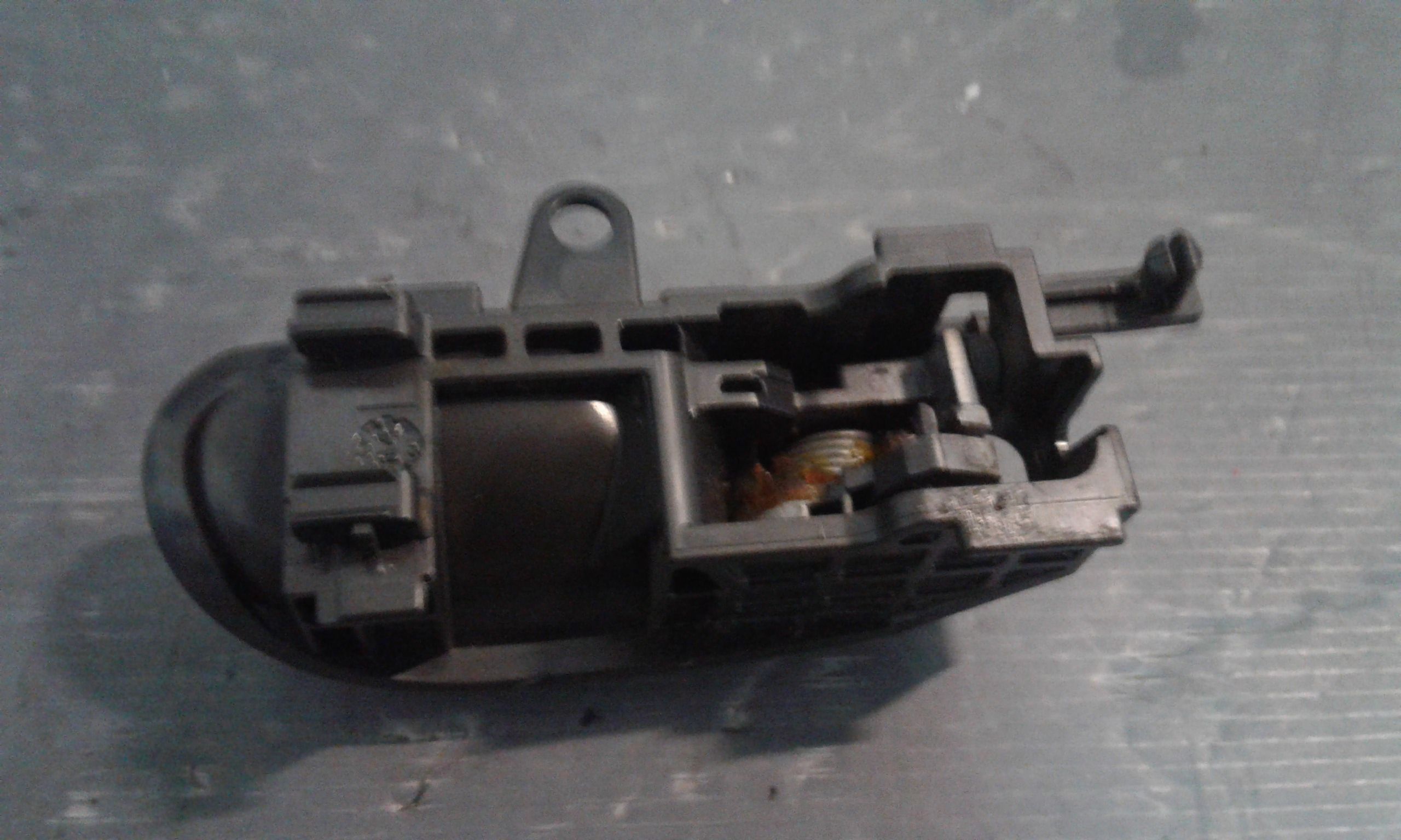 Maniglia Int. Apertura Porta Ant. Sinistro 692060D010B1 Usato