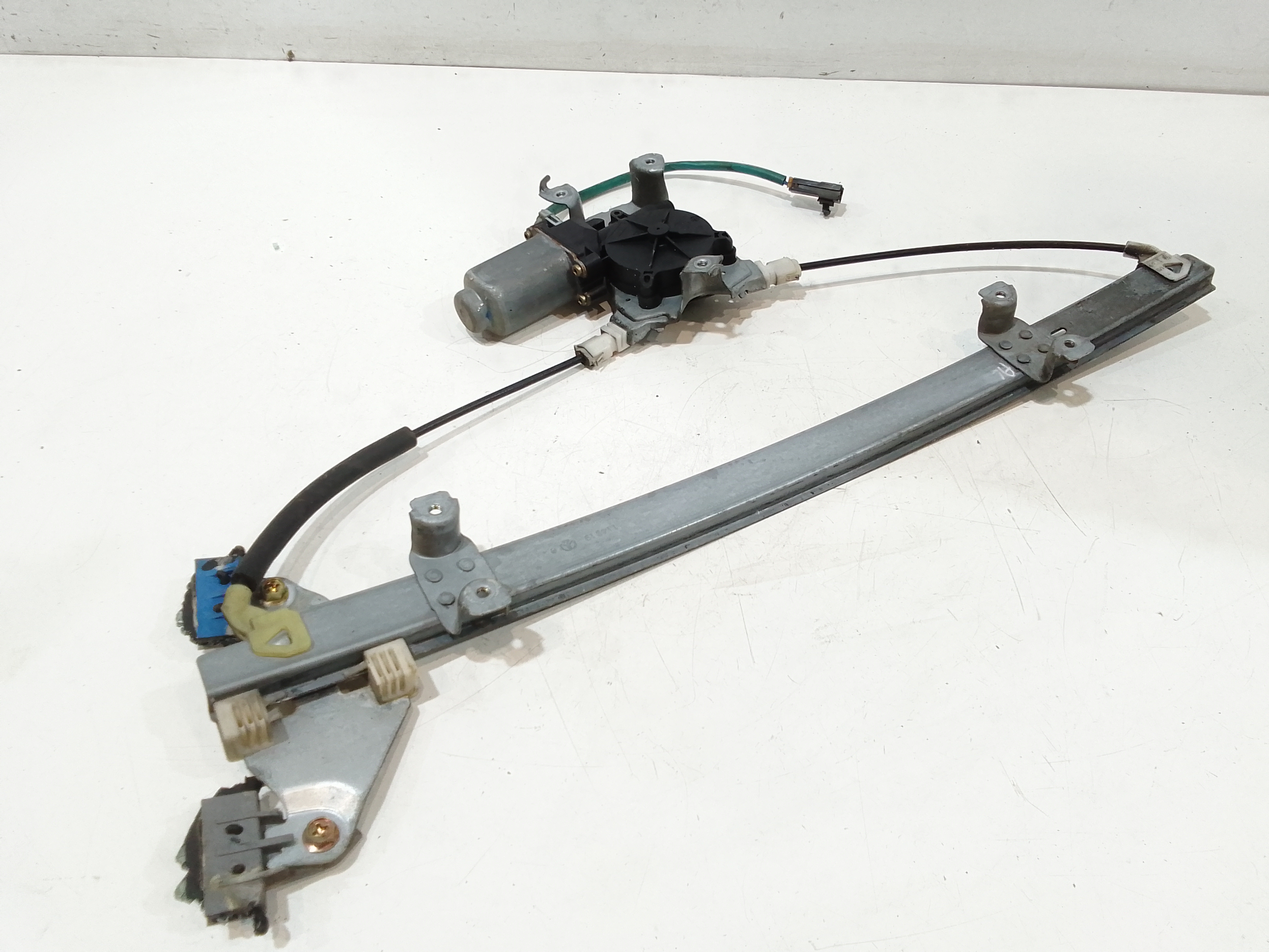 Alzacristallo Porta Ant. Sinistro 80701BM61B Usato