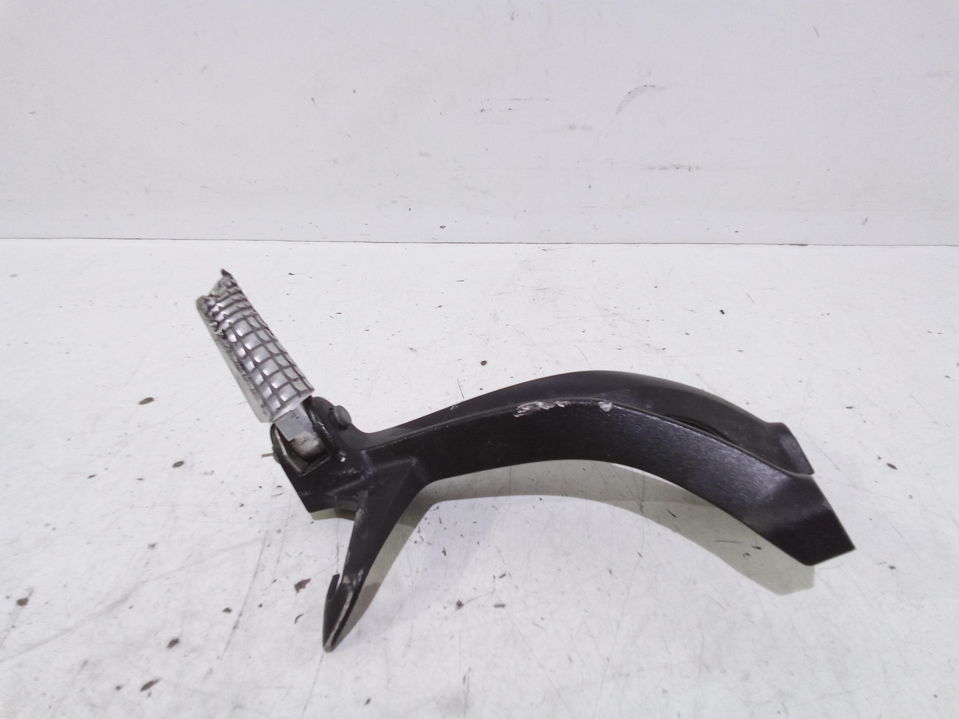 Staffa Supporto Pedalino Usato