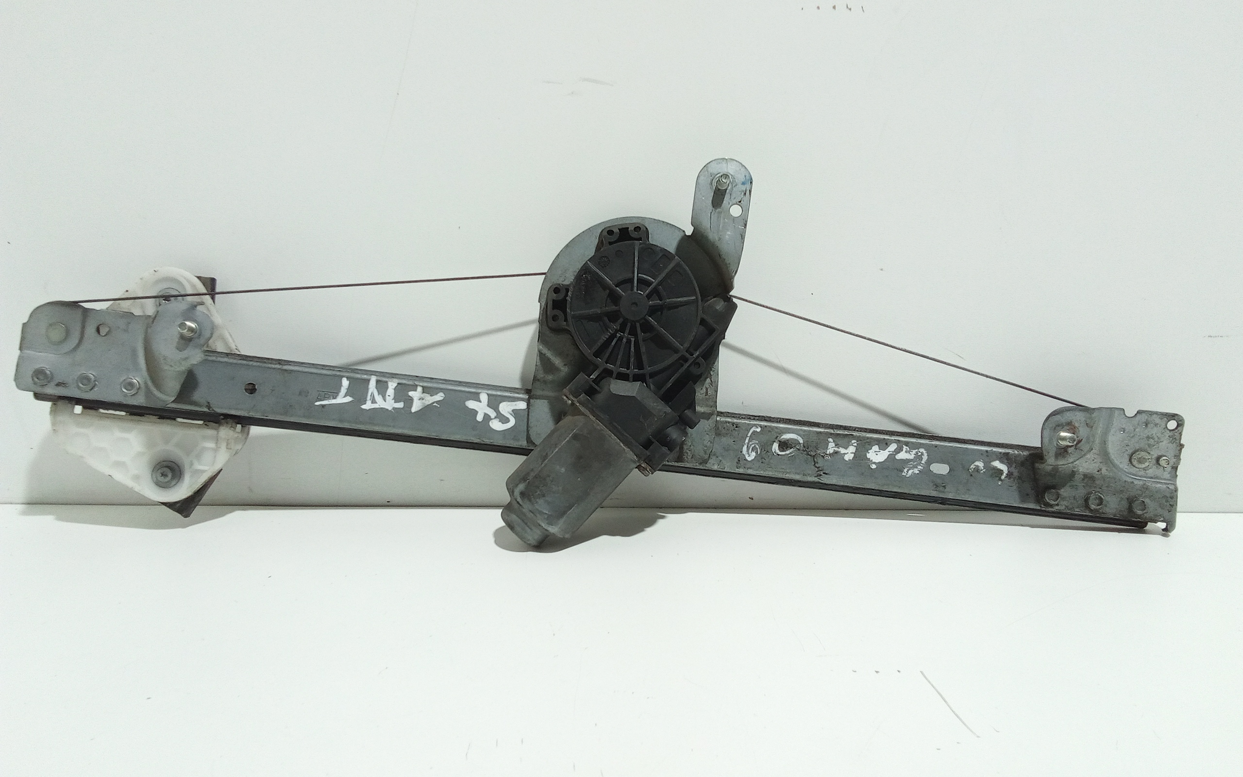 Alzacristallo Porta Ant. Sinistro 8200800402 Usato