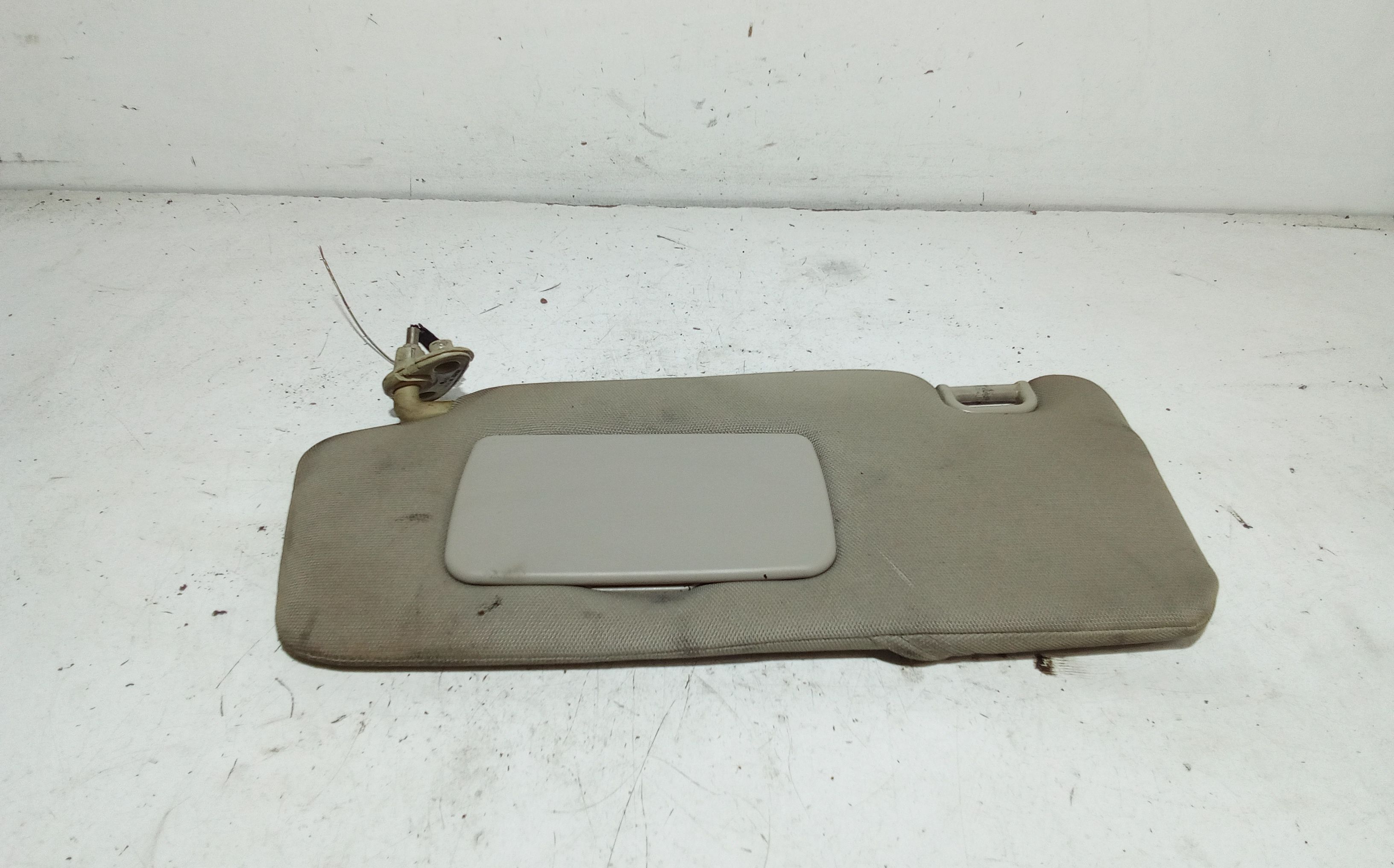 Aletta Parasole Parabrezza Sinistro Usato