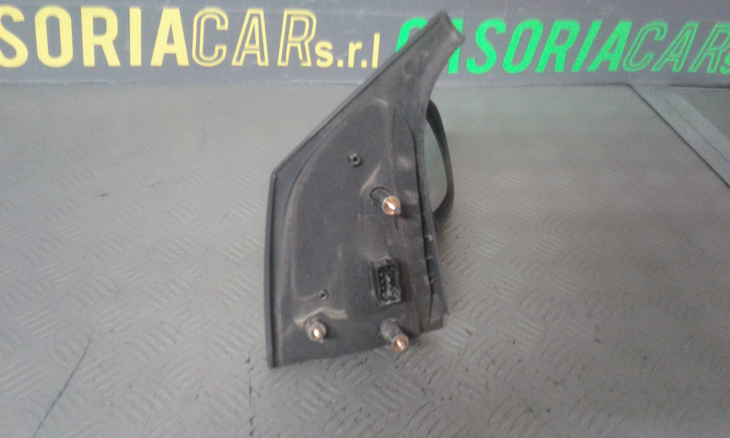 Retrovisore Est. Destro Usato