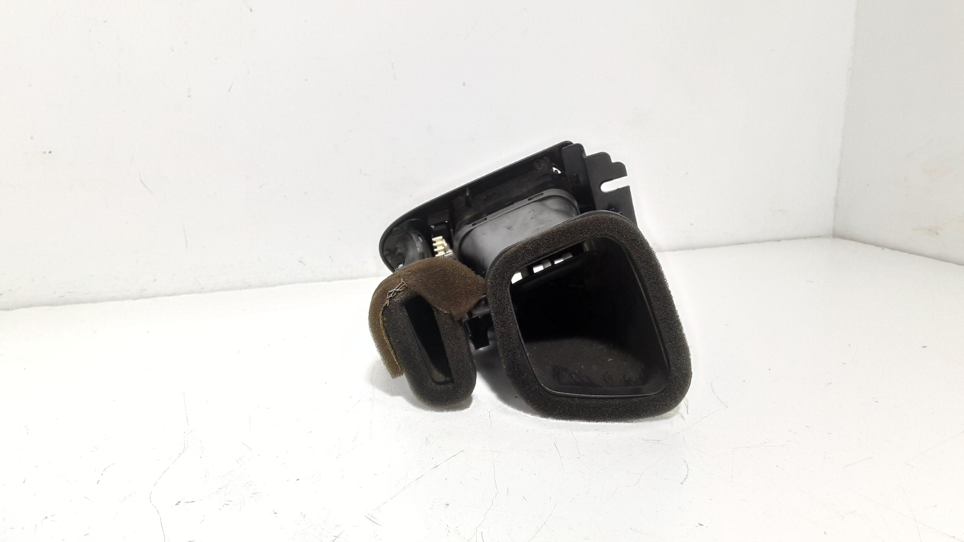 Condotto Aria Bocchette Lat. Cruscotto Destro C2S2310 Usato